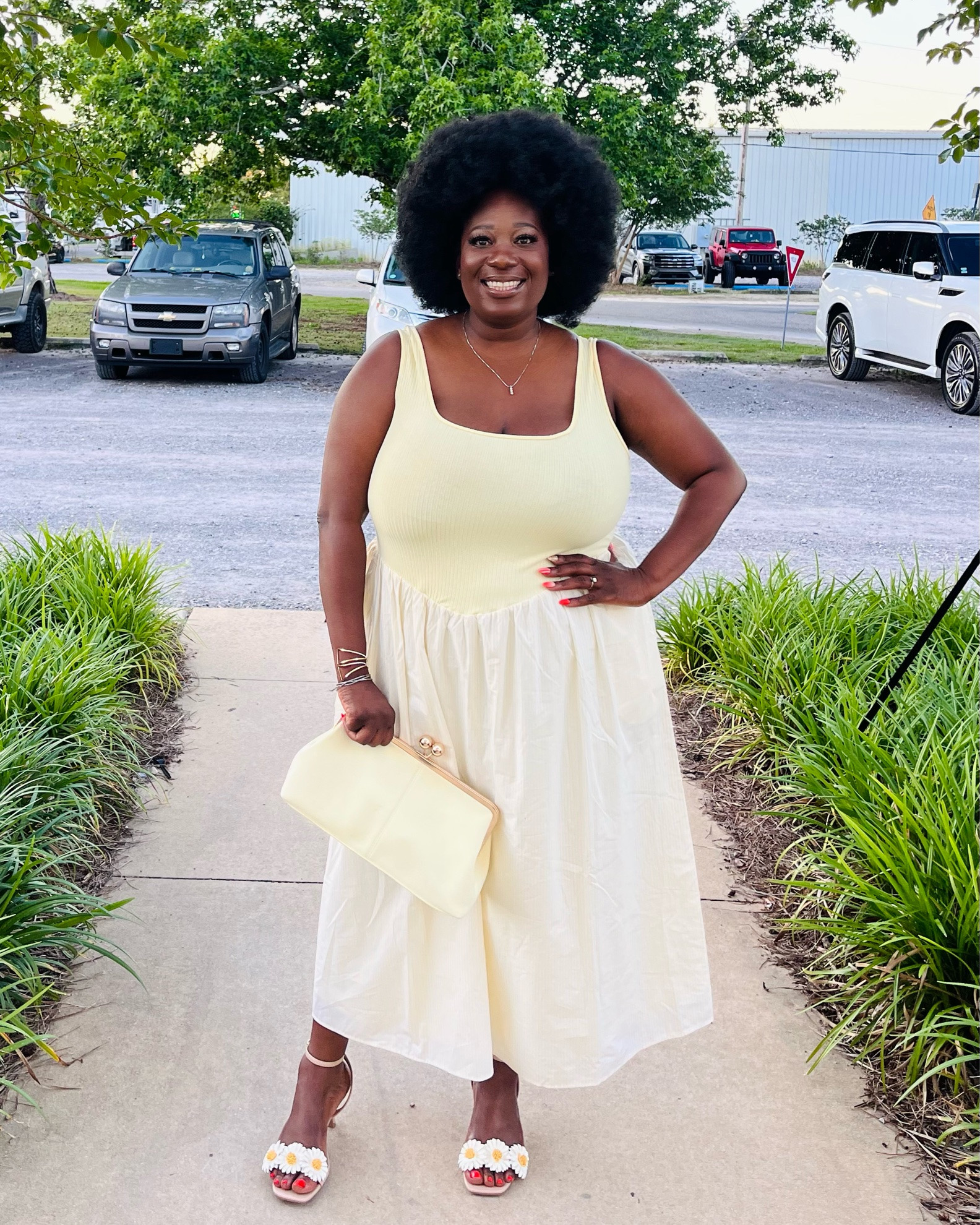 Dressed like sunshine but make it soft in my @Target clearance dress

#LTKdayinmylife #LTKOver40 #LTKPlusSize