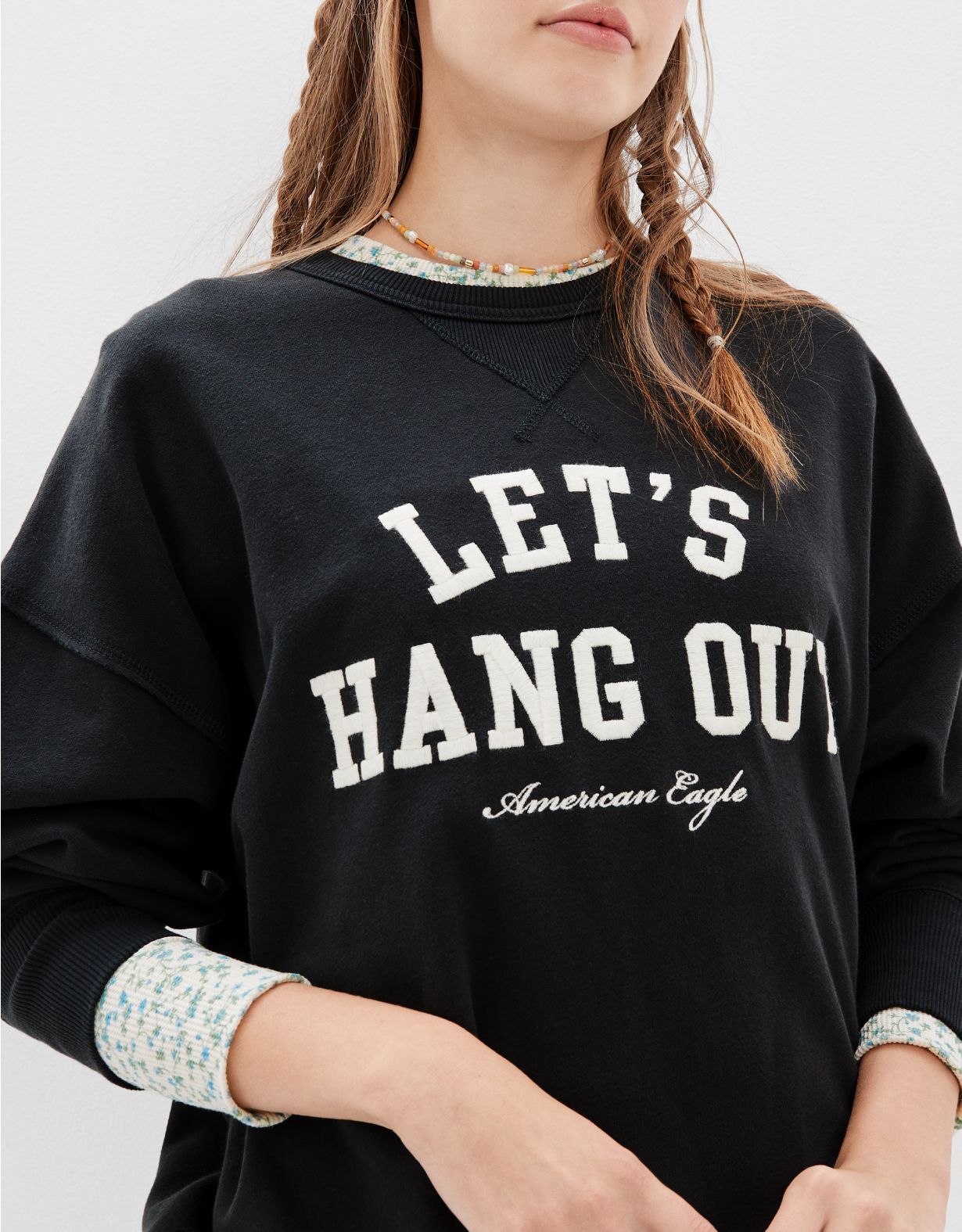 AE Hangout Crew Neck Sweatshirt | American Eagle Outfitters (US & CA)