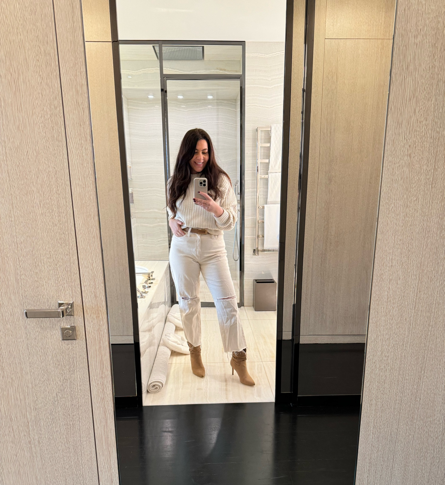 Paris chic! 

#paristravel #paris #travel #boots 

#LTKSeasonal #LTKtravel #LTKworkwear