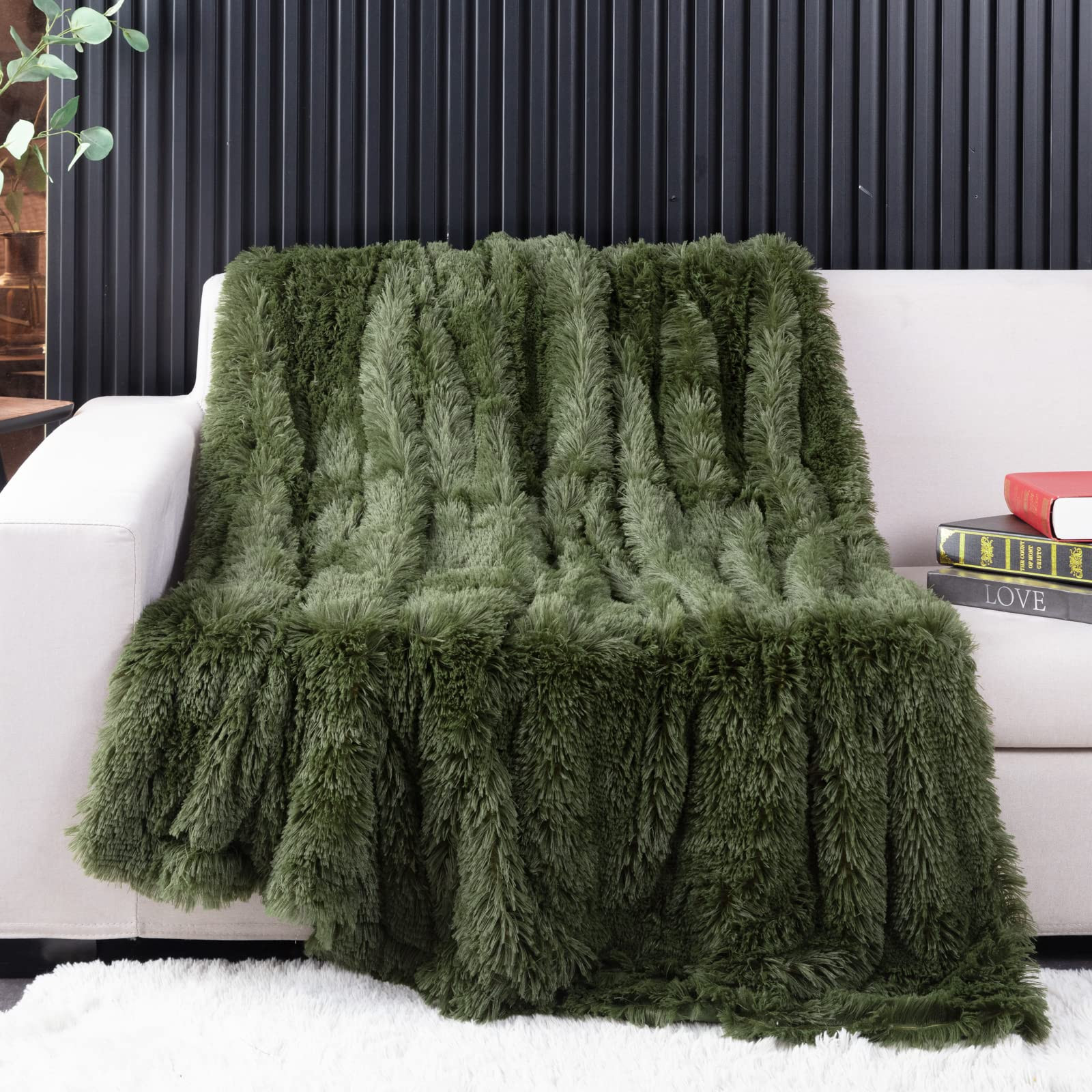 YUSOKI Long Faux Fur Throw Blanket for Sofa Couch,2 Layers,2.1lb,All Ages,Home Decoration, (White... | Amazon (US)