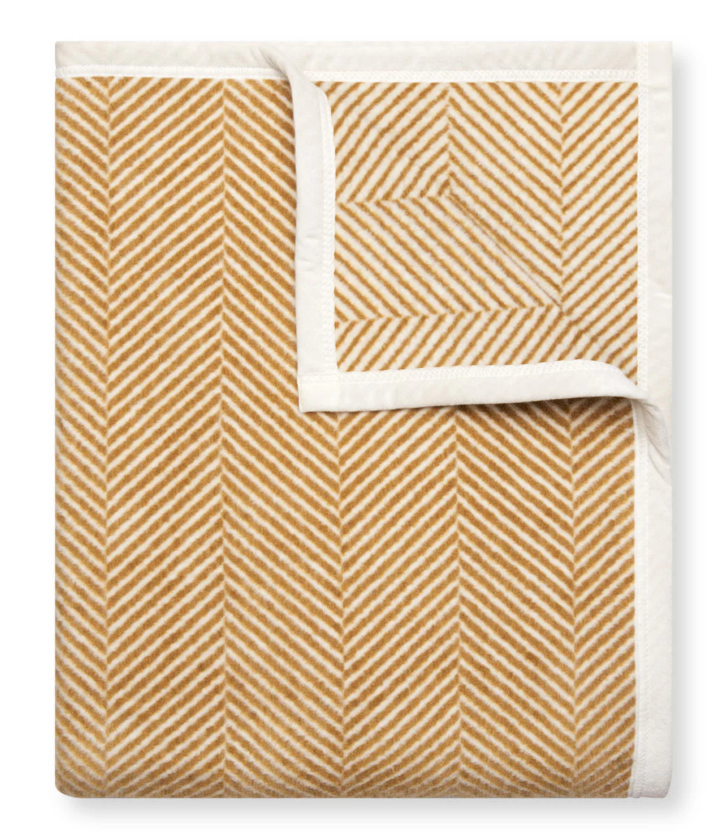 Harborview Herringbone Hazelnut Blanket | Over The Moon