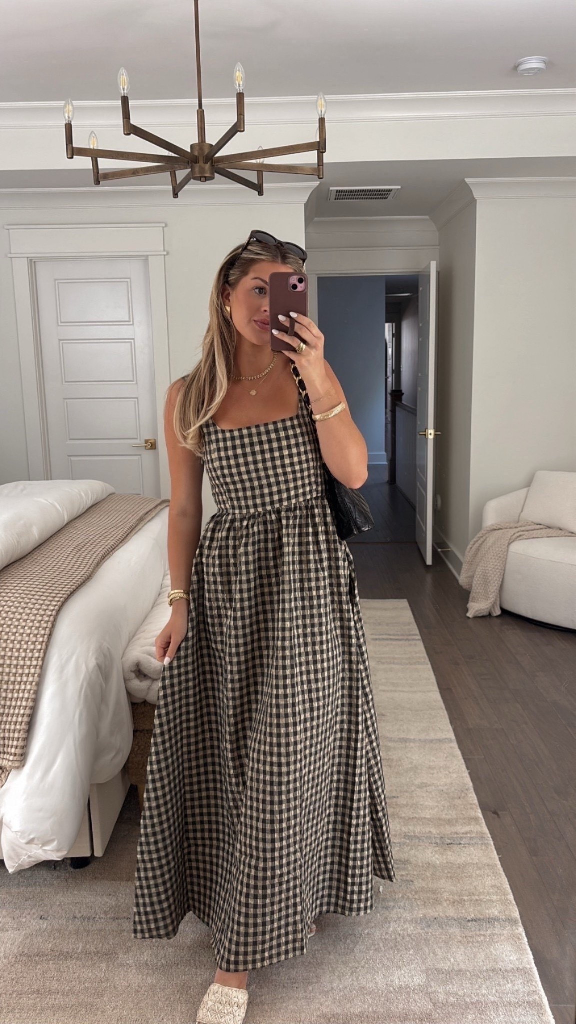 Love this dress transitioning into spring 🤍



Spring dresses, spring outfits 2026, spring break outfits, date night outfits, sidneymarieduke 

#LTKootd