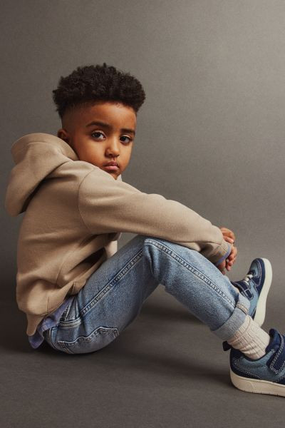 Relaxed Tapered Fit Jeans | H&M (US + CA)