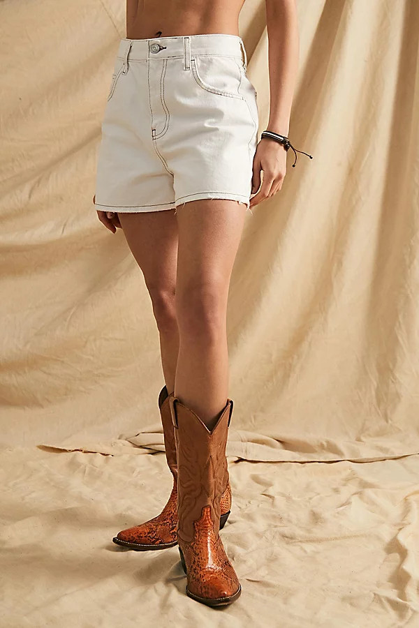 BDG 90s Optic White Denim Short | Urban Outfitters (US and RoW)