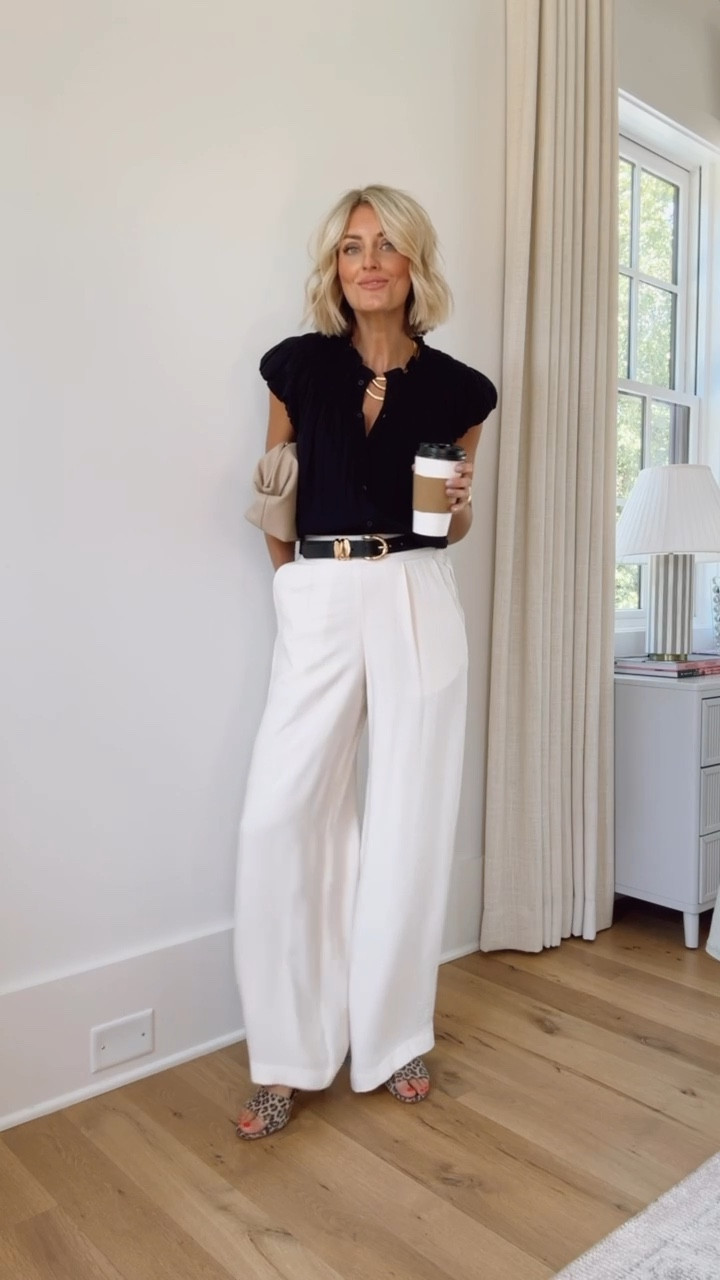 Here’s another way to style these cute pants! Currently on sale! 👏🏼 Wearing XS! 

Loverly Grey, wide leg pants, workwear, pre fall look, fall outfit 

#LTKSeasonal #LTKStyleTip