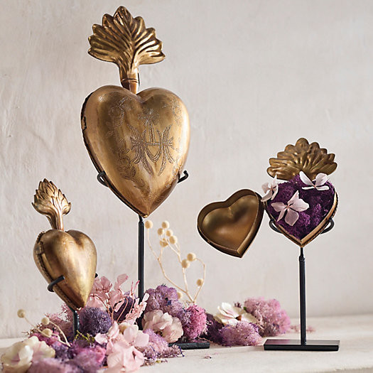 Brass Heart Curio + Stand | Terrain