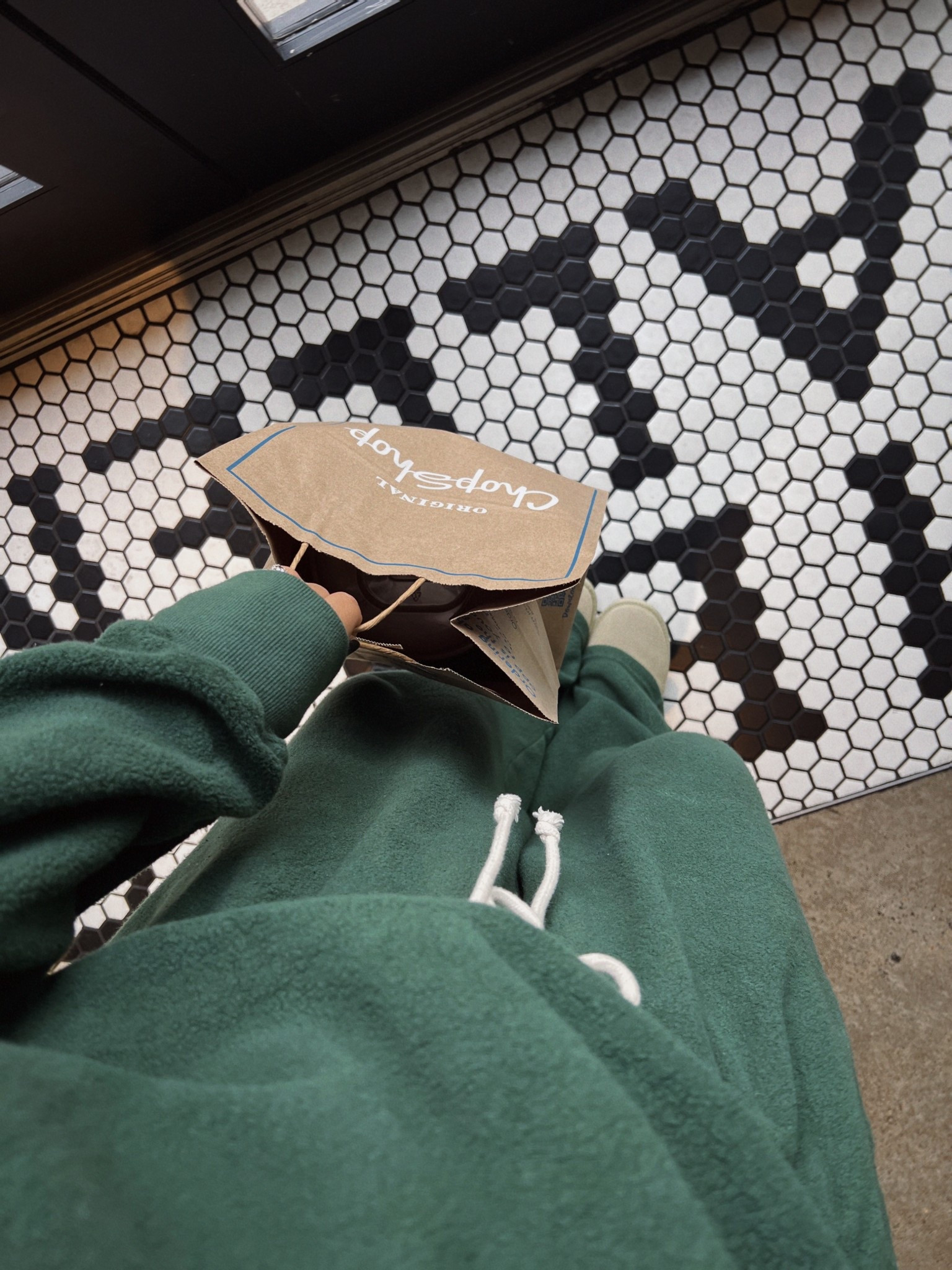 The sweatsuit you won’t take off and you’ll get so many compliments!! It’s the BESTT

#LTKSaleAlert #LTKCyberWeek #LTKmomlife