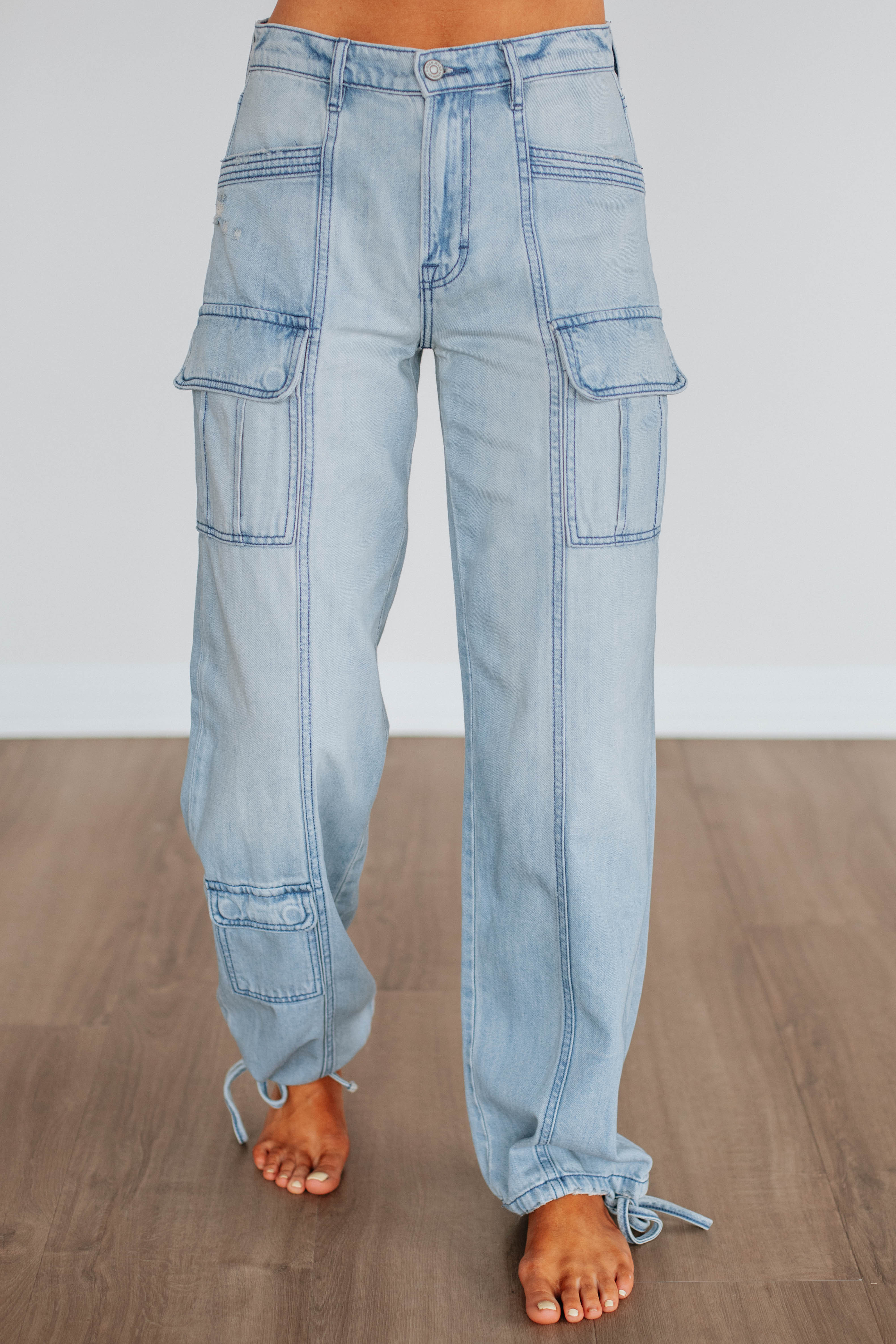 Alyx Hidden Cargo Jeans - Light Wash | Wild Oak Boutique