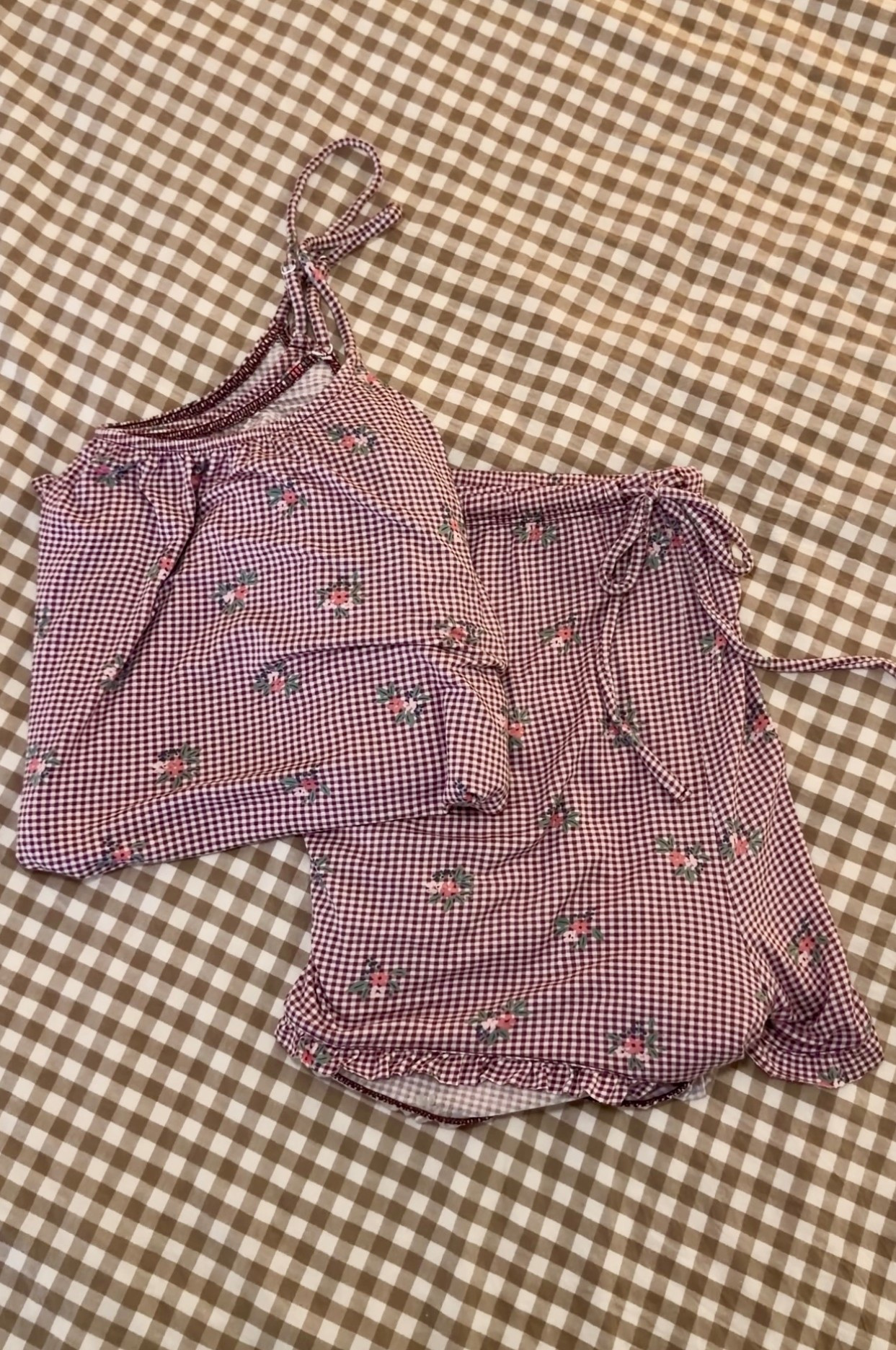 gingham floral pjs?! JoySpun has done it AGAIN😍😍 (yes I know im addicted okayyy)

#LTKPlusSize #LTKMidsize #LTKMothersDay