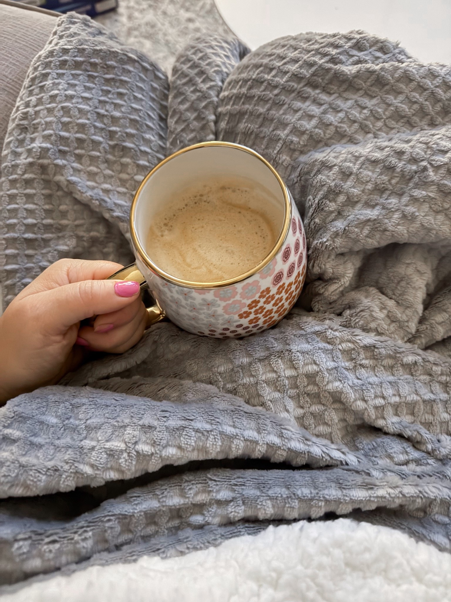 Life hack: heated blanket in the morning with your coffee 🥰☕️
Love this one from Amazon! 

#LTKHome #LTKselfcare #LTKmorningroutine