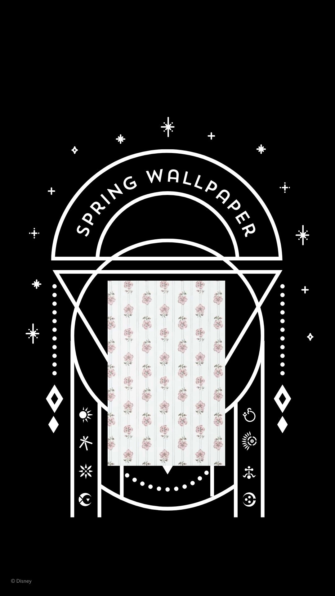 Now, where do I wallpaper next? 🙂

#LTKSeasonal #LTKHome #LTKdayinmylife