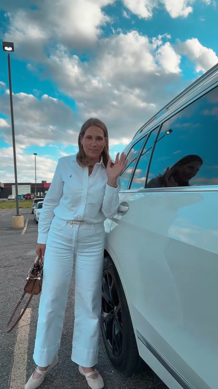 Keeping it simple for Monday night with an outfit that feels comfortable and put together. I always love pieces that can easily go from daytime errands to dinner plans. This look is one I know I’ll be wearing on repeat.

#LTKMidsize #LTKOver40 #LTKSeasonal