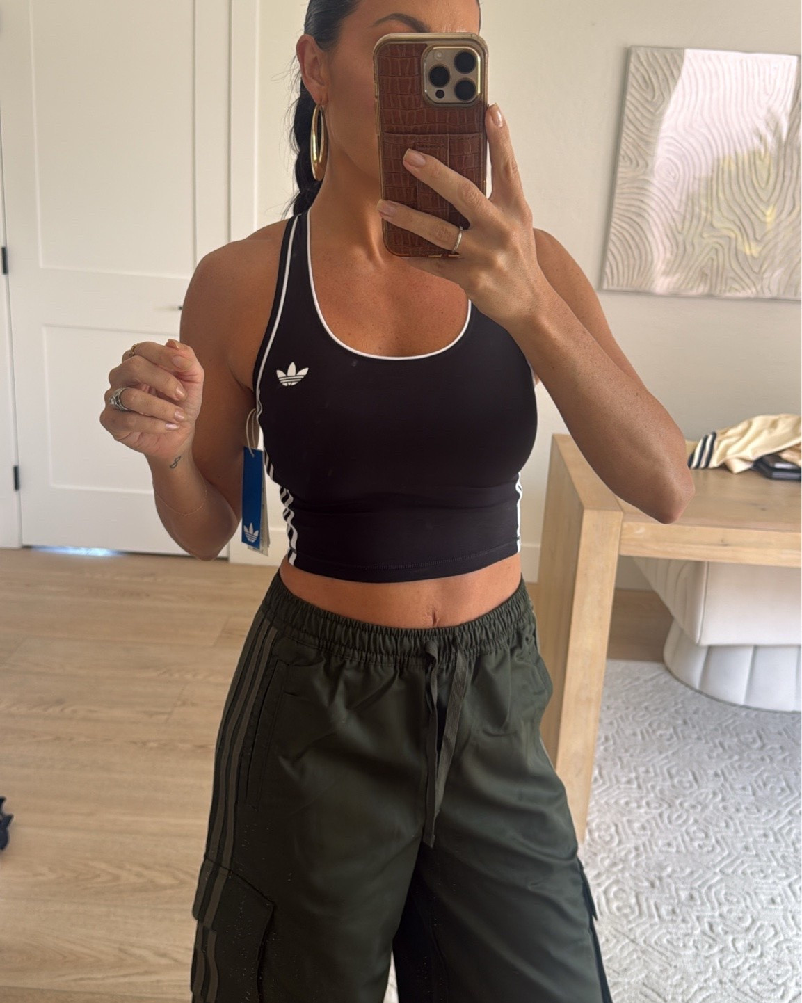 New pieces in from @adidas! Both XS

new arrivals, activewear, fitness, adidas, track pants, workout outfits, Nicky schmaderer

#LTKActive #LTKdayinmylife #LTKSeasonal