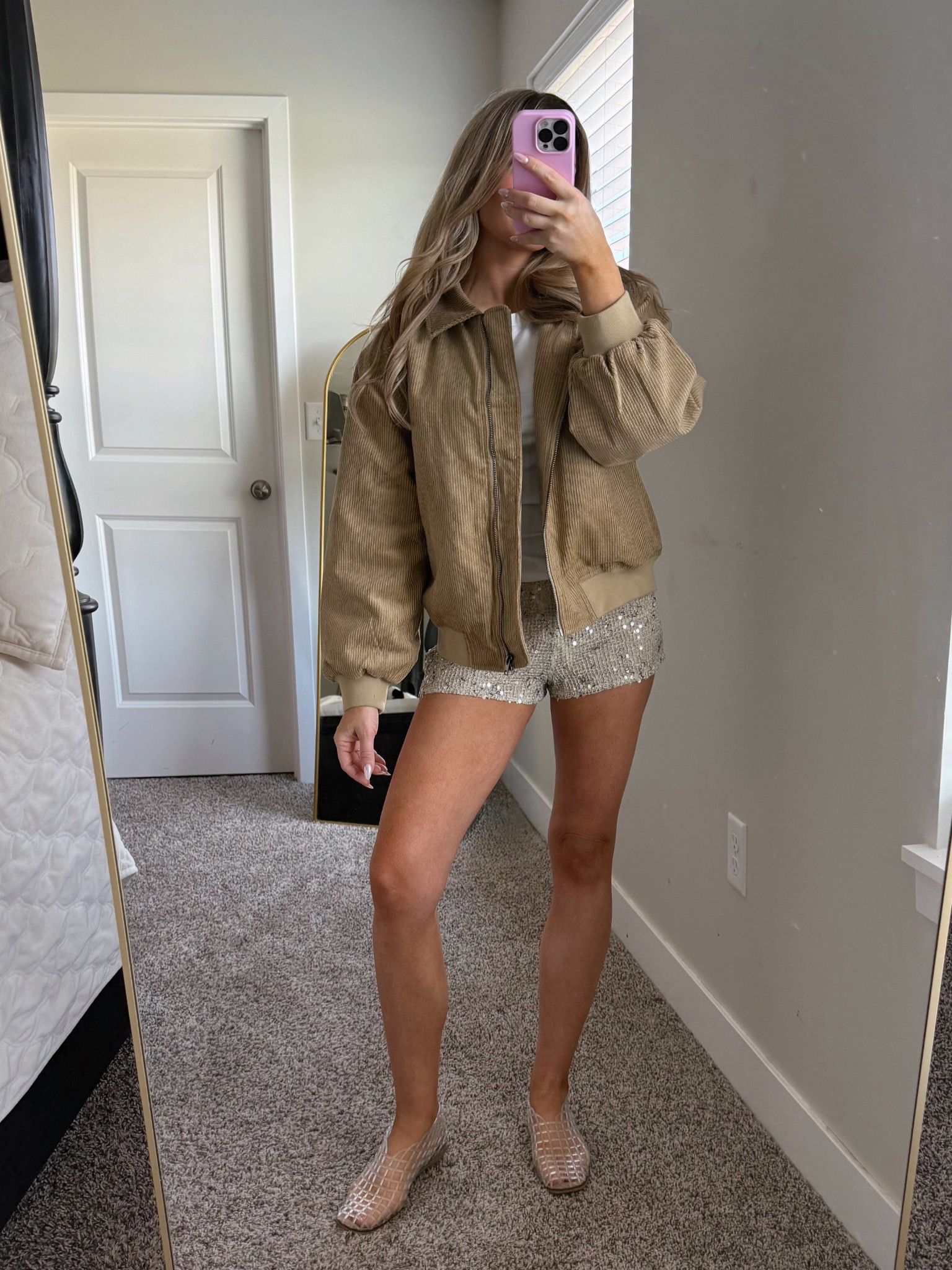 really loving micro shorts rn ✨🤍

#LTKSeasonal #LTKootd #LTKSaleAlert