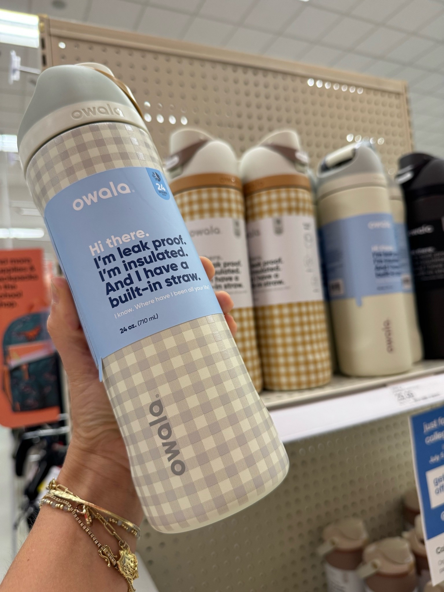 Love this plaid / gingham Owala water bottle !!!

#LTKdayinmylife #LTKfitnessgoals #LTKmorningroutine
