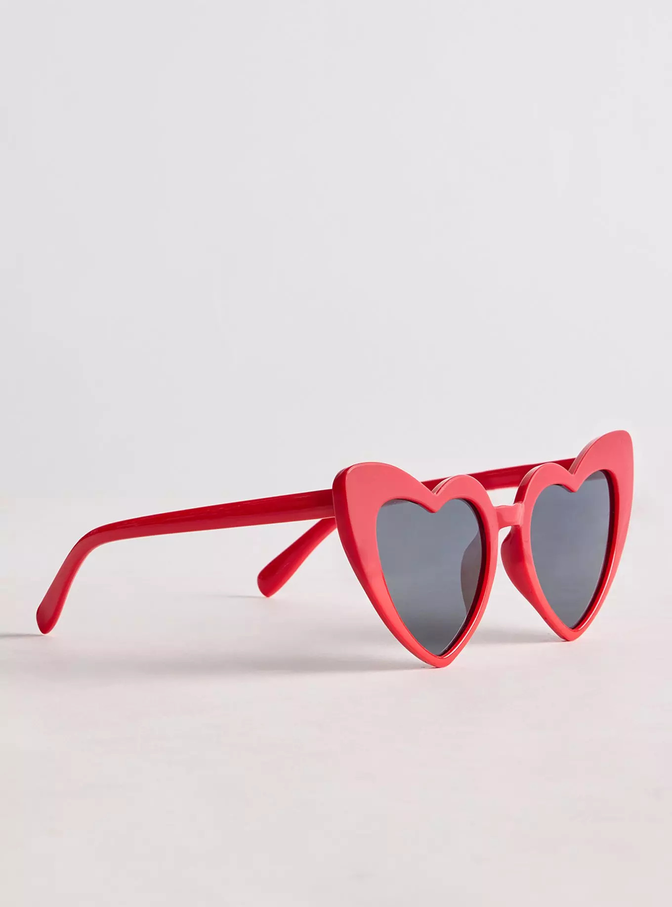 Rainbow Heart Reflective Sunglasses | Torrid (US & Canada)