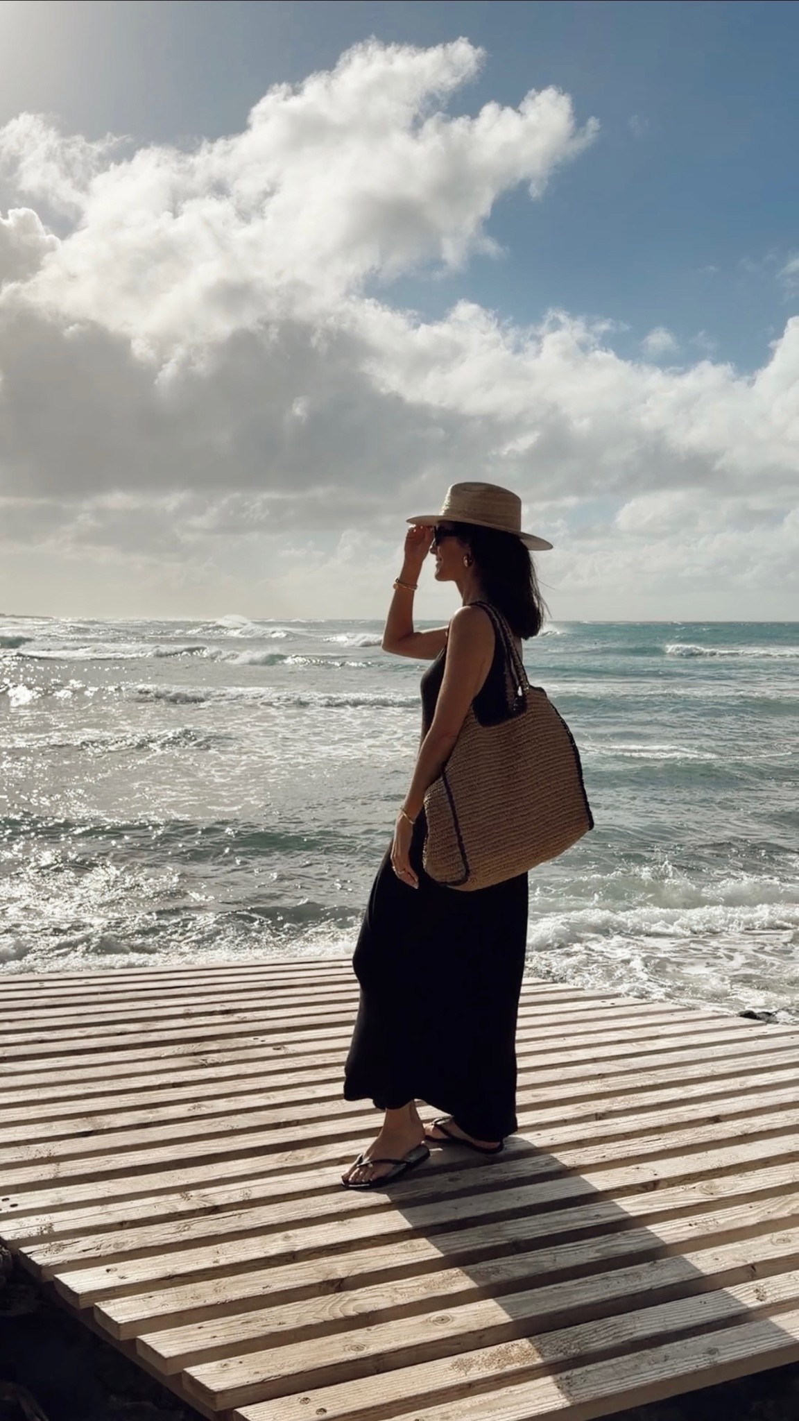 I’m just shy of 5-7” wearing the size small dress and I’m loving this tote bag from Target! #stylinbyaylin #aylin #travel #Hawaii

#LTKTravel #LTKmomlife #LTKSeasonal