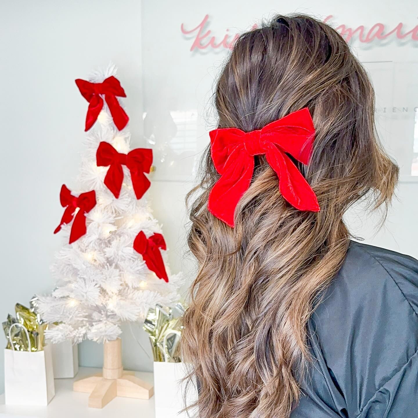 We love a hair bow🎀 #coquette #hair 