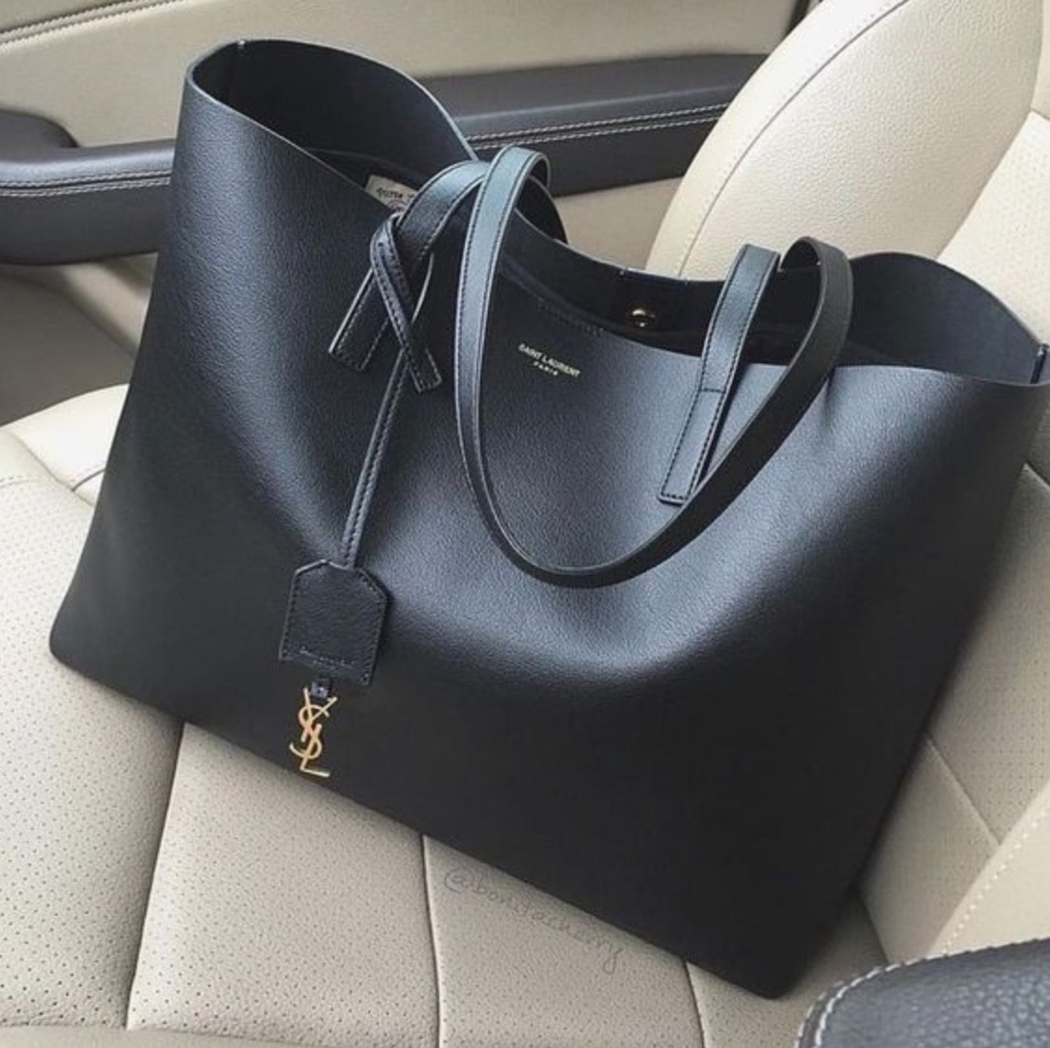 YSL tote 🖤

#LTKsalealert #LTKtravel #LTKworkwear