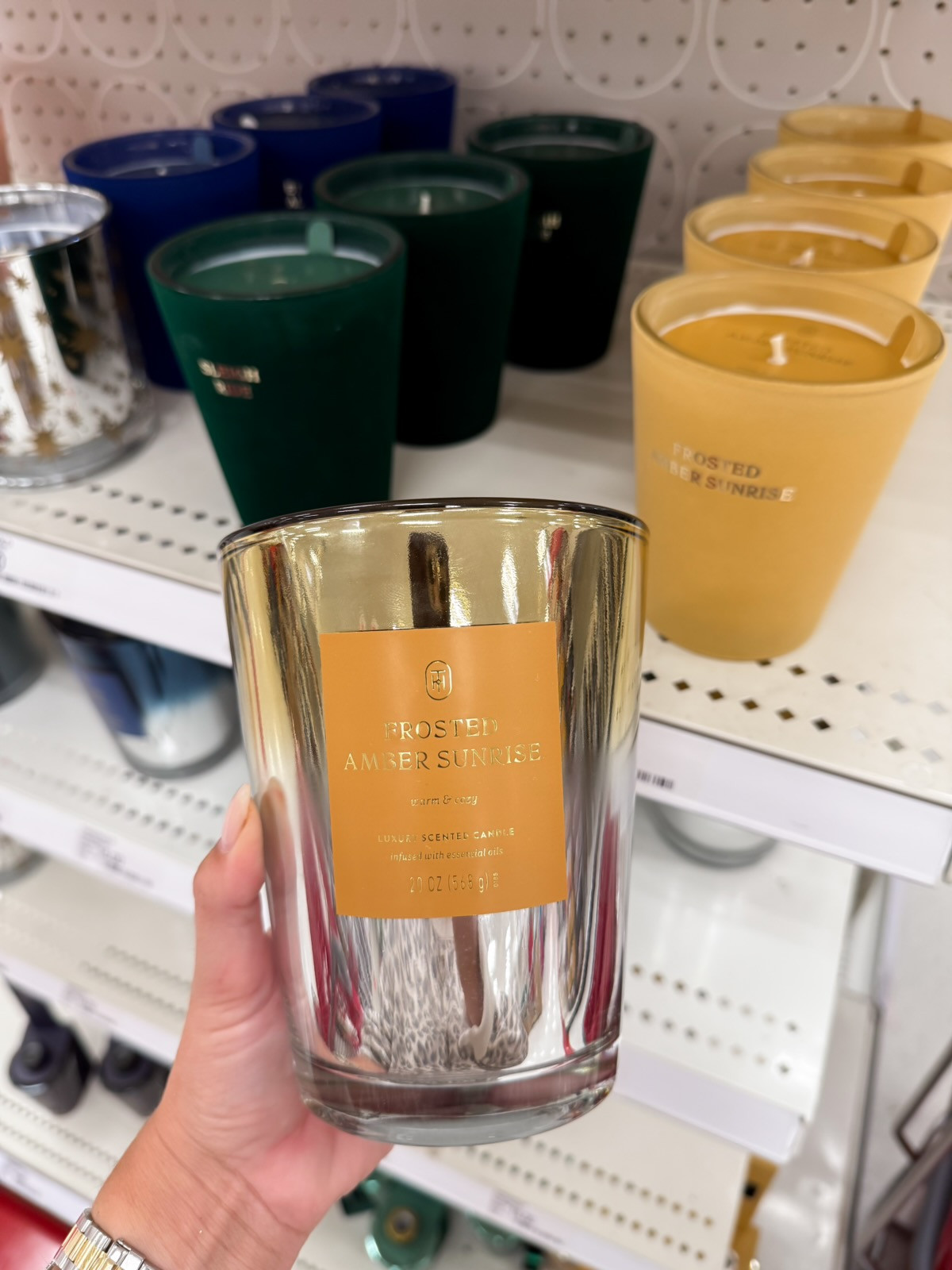 You guys!! This candle smells SO good. Frosted Amber Sunrise.  

 

#LTKGiftGuide #LTKHoliday