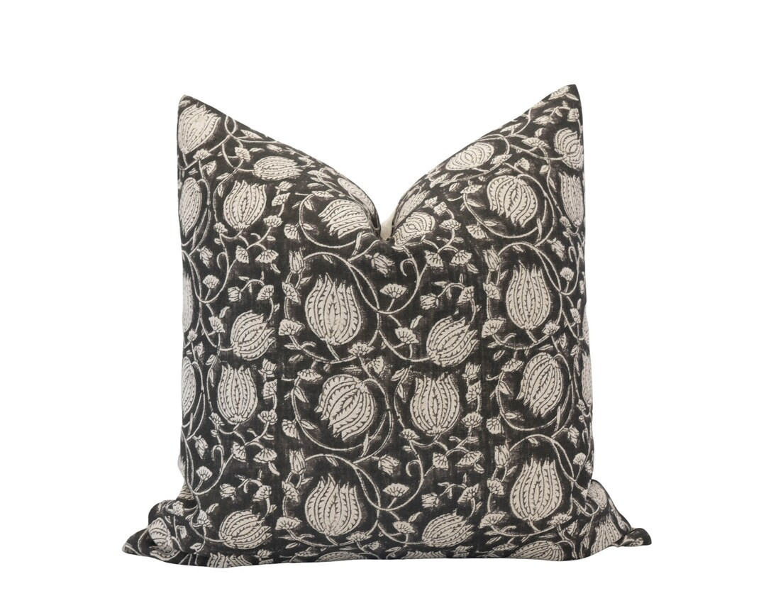 MARCO || Black Block Print Pillow Cover Black Floral Pillow Cover Moody Floral Pillow Floral Bloc... | Etsy (CAD)