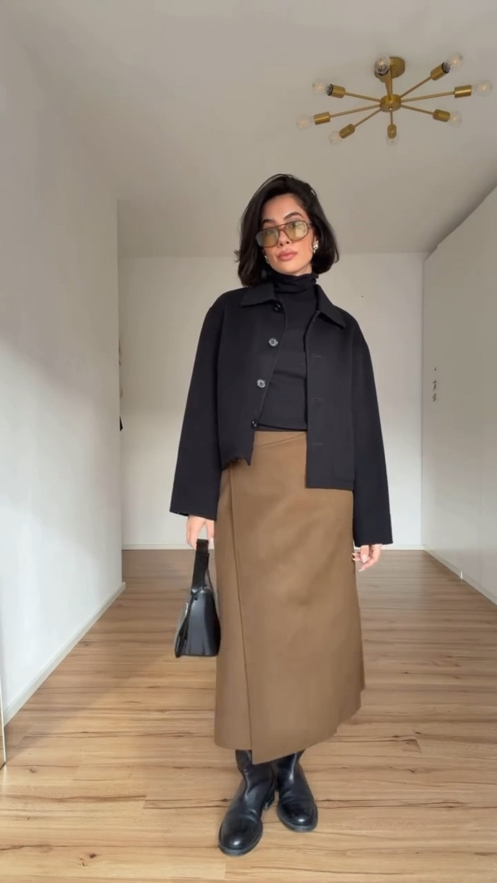 gdwm - Rate my look ✨🙏🏻

#gdwm #grwm #fashion #ootd #outfit #winterinspo #casualchic #effortlesslychic #trend #style #fashioninspo #ratemylook #look #style #boots #skirt #wooljacket