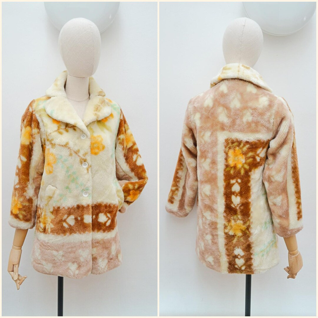 1970s Faux Fur Printed Jacket, 70s Short Furry 3/4 Length Sleeve Coat, Fun Bright Spring Daywear ... | Etsy (US)