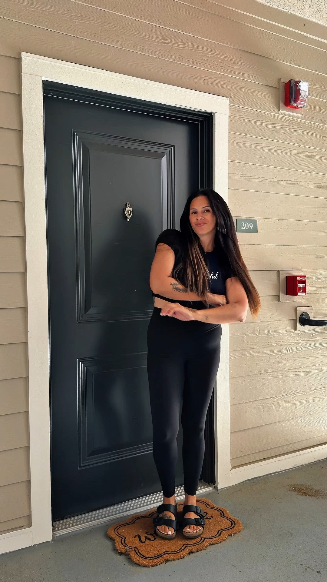 What I wore this week in the salon as a 35 year old mom of three!

#LTKMidsize #LTKSeasonal #LTKootd