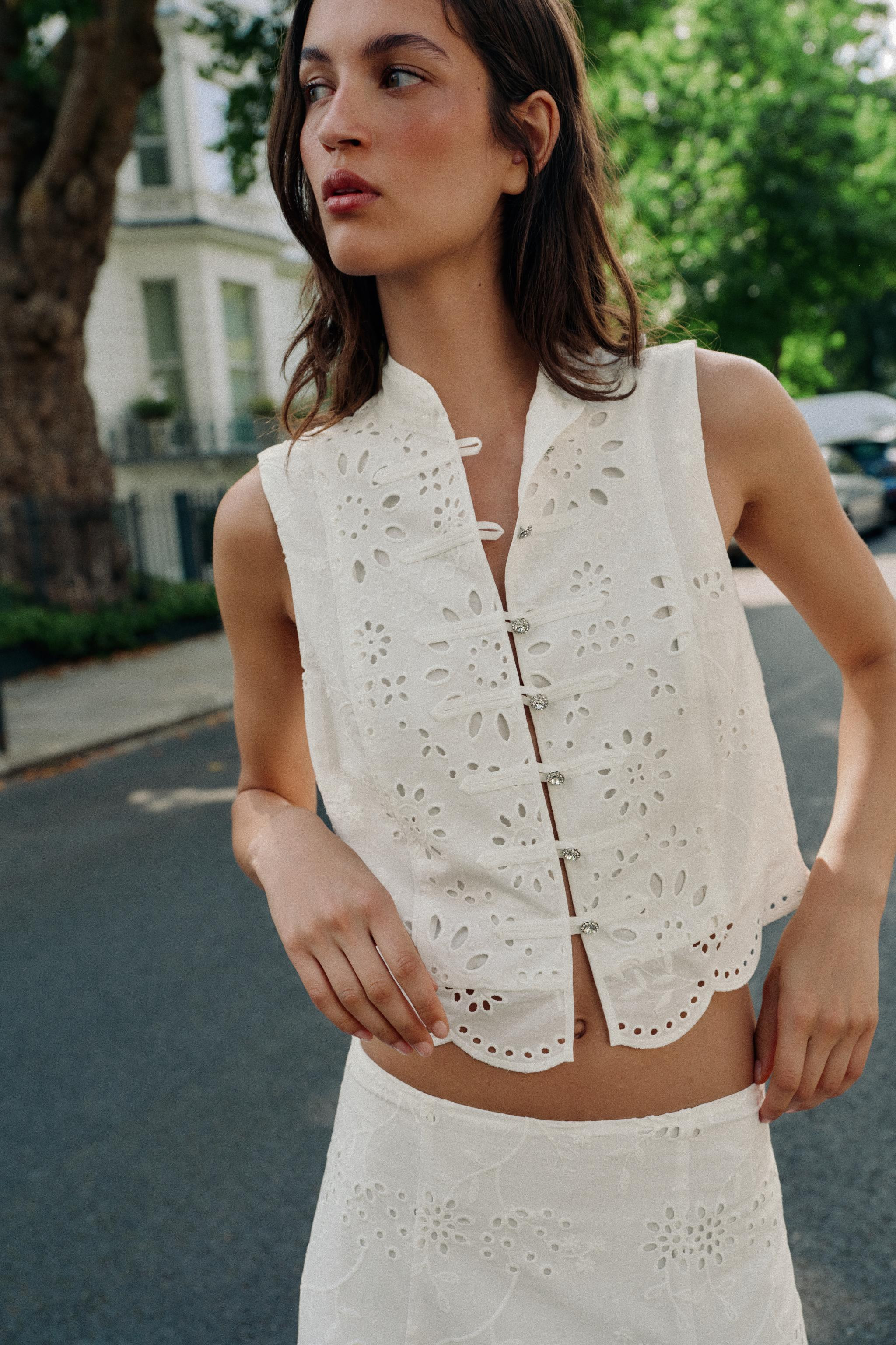 EMBROIDERED JEWEL BUTTON TOP | Zara US