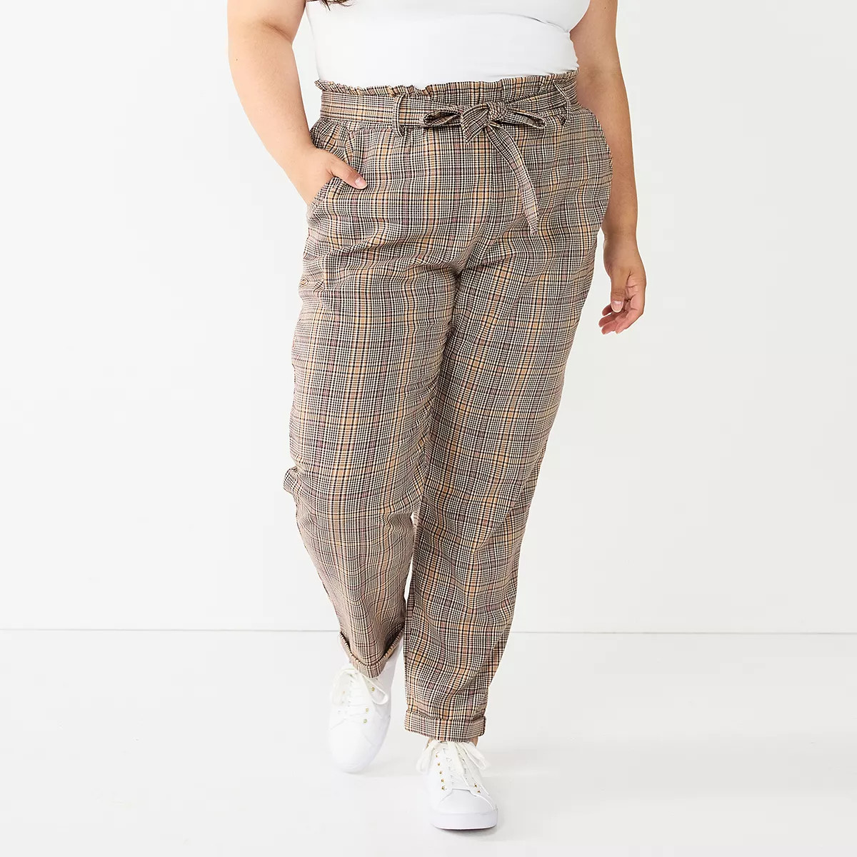 Juniors' Plus Size SO® High-Rise Paperbag Tapered Leg Pants | Kohl's