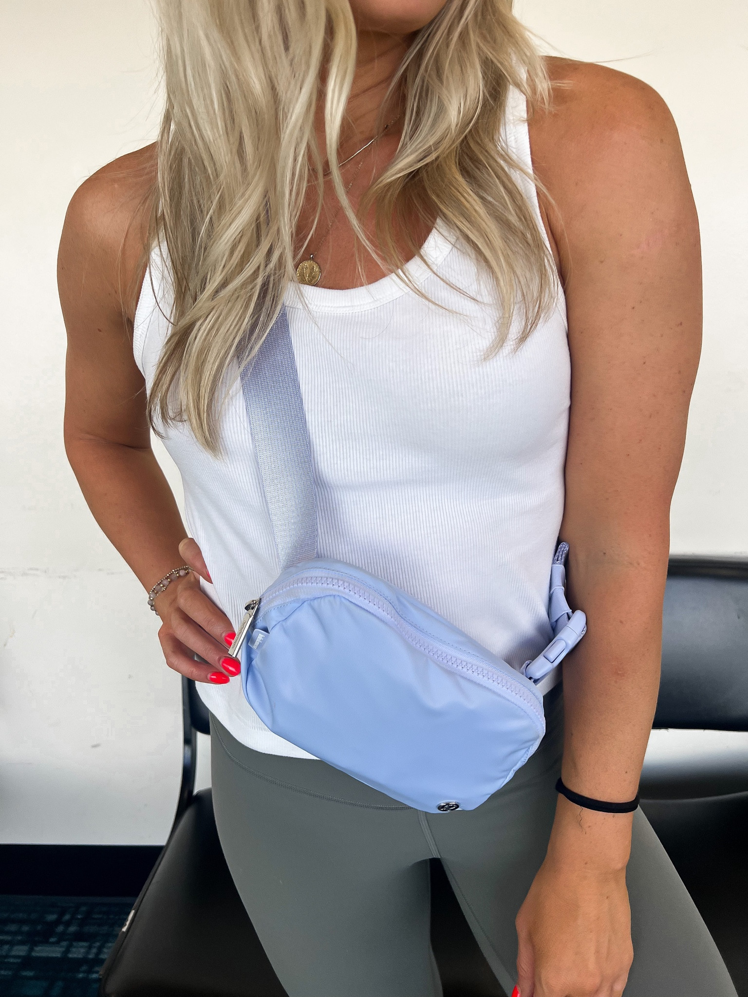 All the fun color combos with leggings and belt bags
Grey sage leggings 
Target tank 
Belt bag 

#LTKstyletip #LTKtravel #LTKunder50