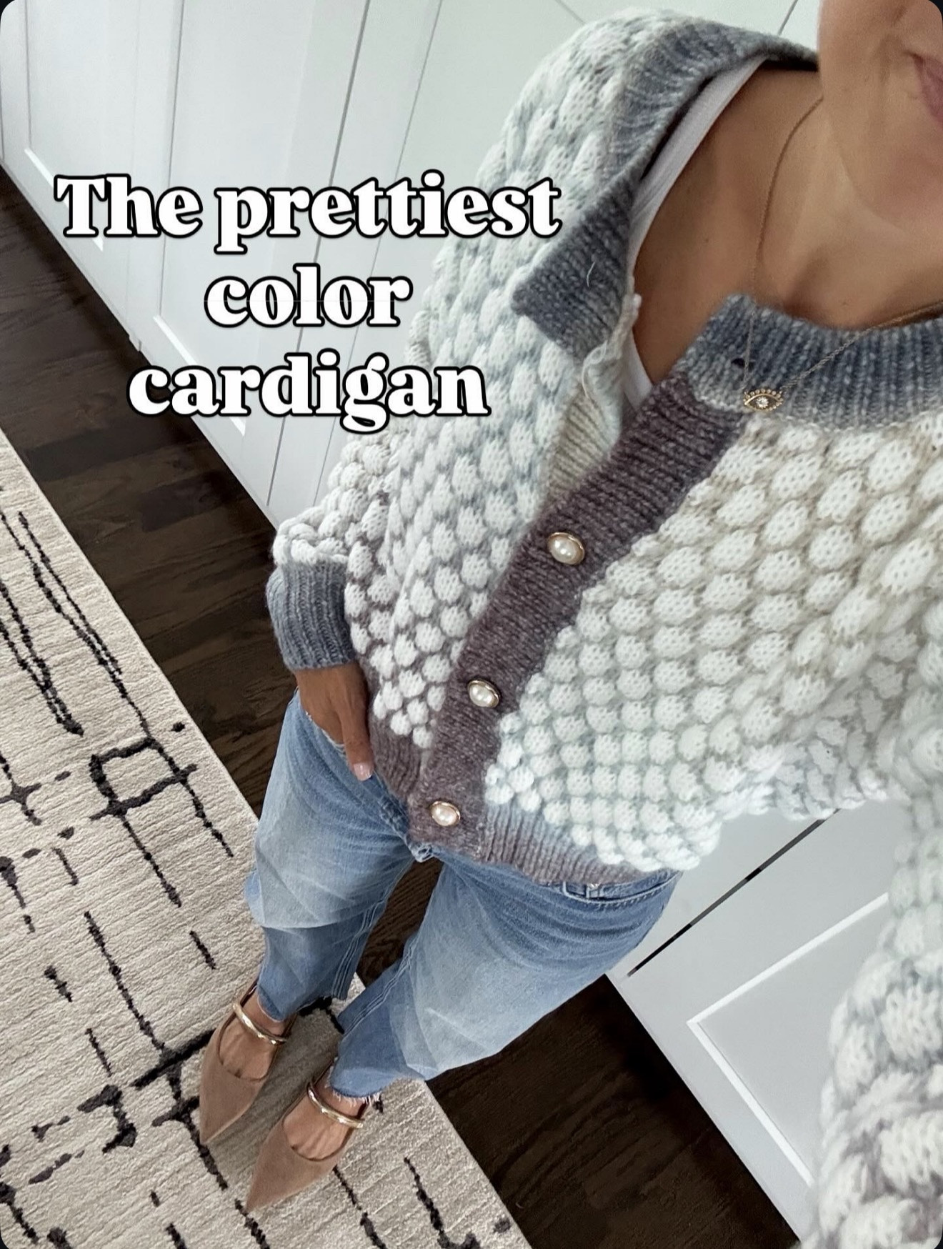 This cardigan is even more stunning in person 🤍 The mix of colors feels so soft and cozy for fall — I’m in a small and it runs true to size.