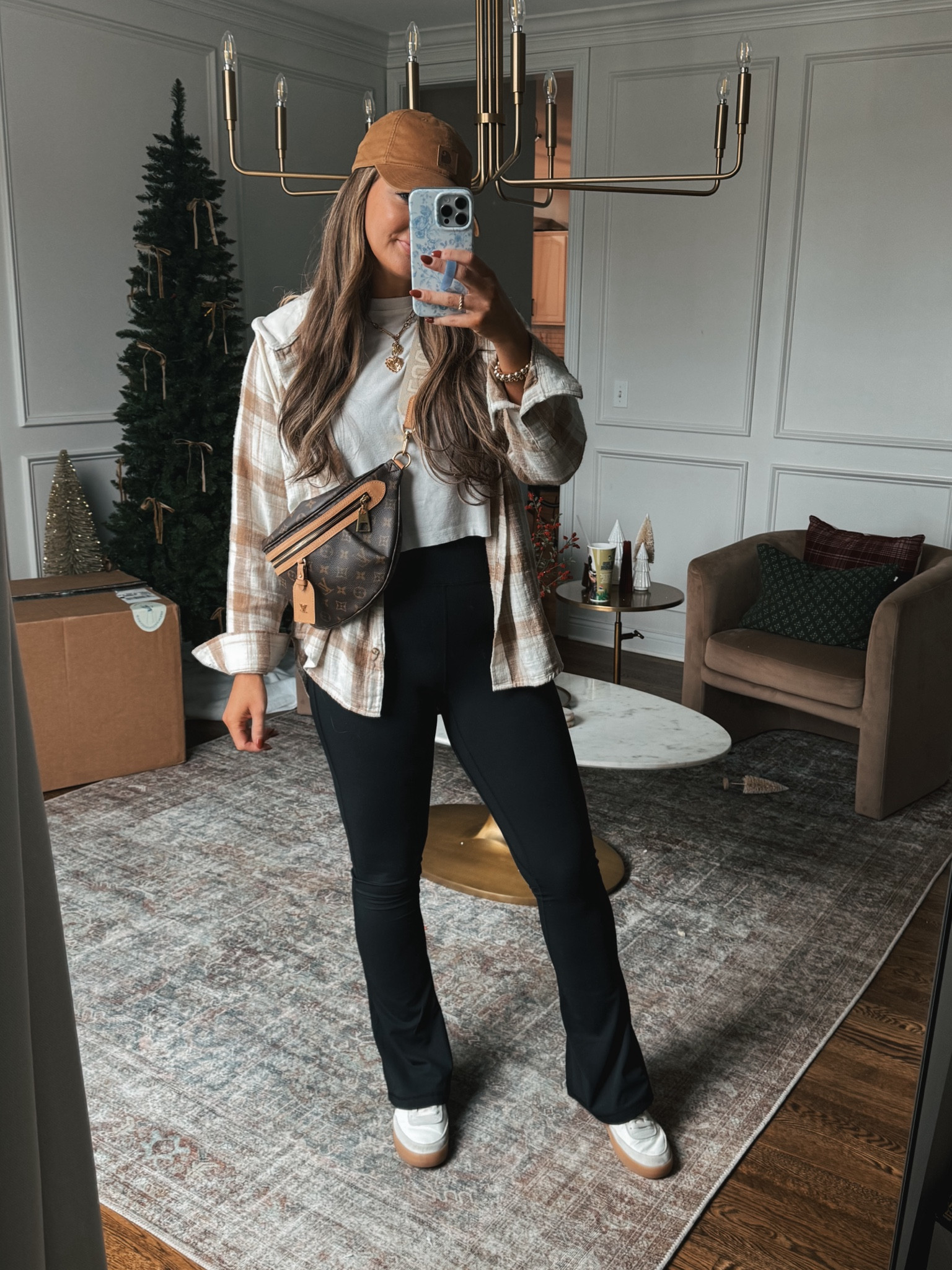 It’s a gloomy day here and my kids are home sick but I ran out for a bit to the store and wore this casual flare leggings and flannel outfit! It is the perfect casual fall outfit! AND the Amazon leggings come in 4 inseam options! I am 5’8 and have the 34” inseam they are really long! My flannel is Walmart and under $16! And I’ve been loving this Carhart hat. 



#LTKFindsUnder50 #LTKStyleTip #LTKSeasonal