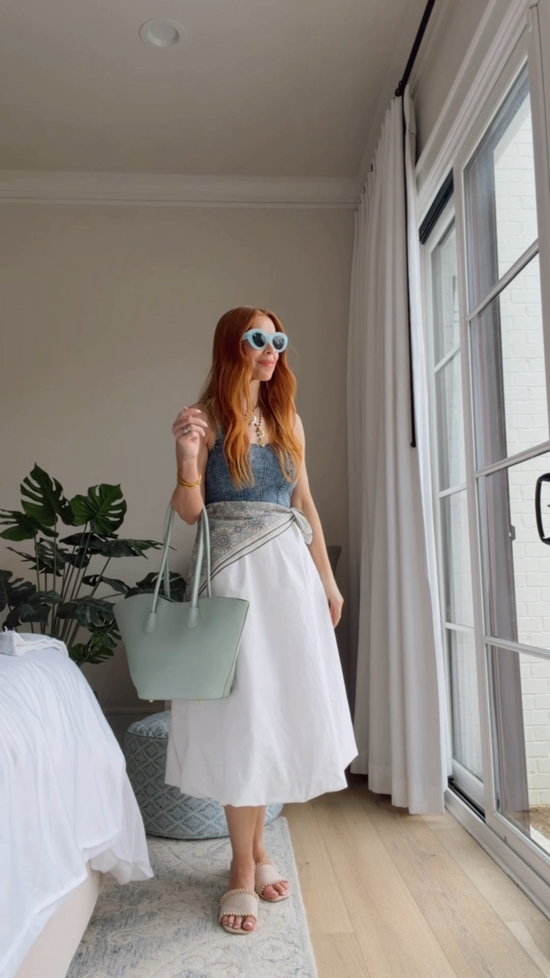 White skirt, summer outfit, style tips, sandals, scarf, work style, mom style, back to school

#LTKgrwm #LTKootd #LTKOver40