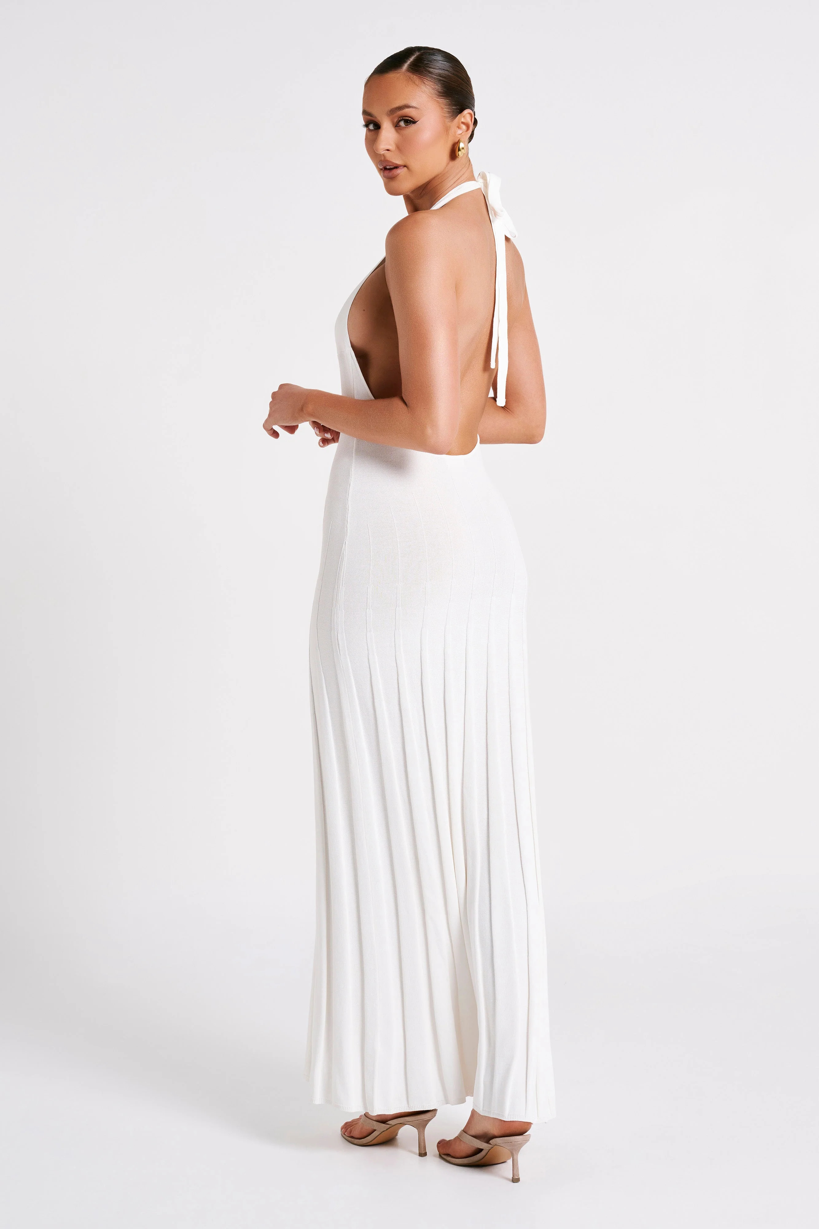 Caity Ribbed Halter Maxi Dress - White | MESHKI US