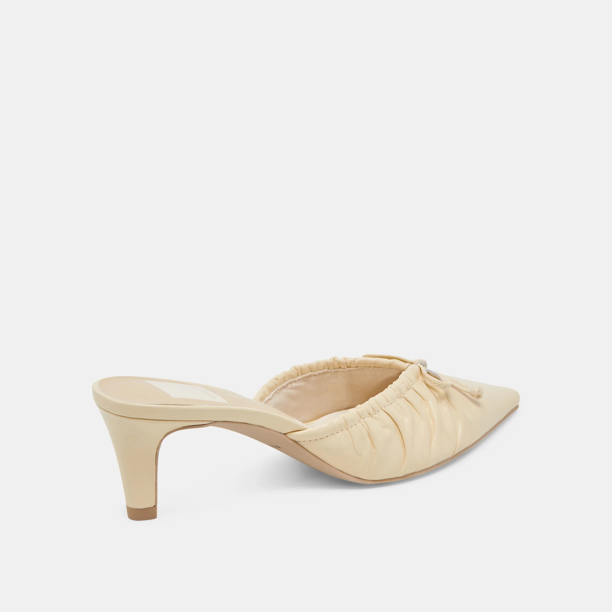 KAIRI MID HEELS LIGHT YELLOW CRINKLE PATENT | DolceVita.com