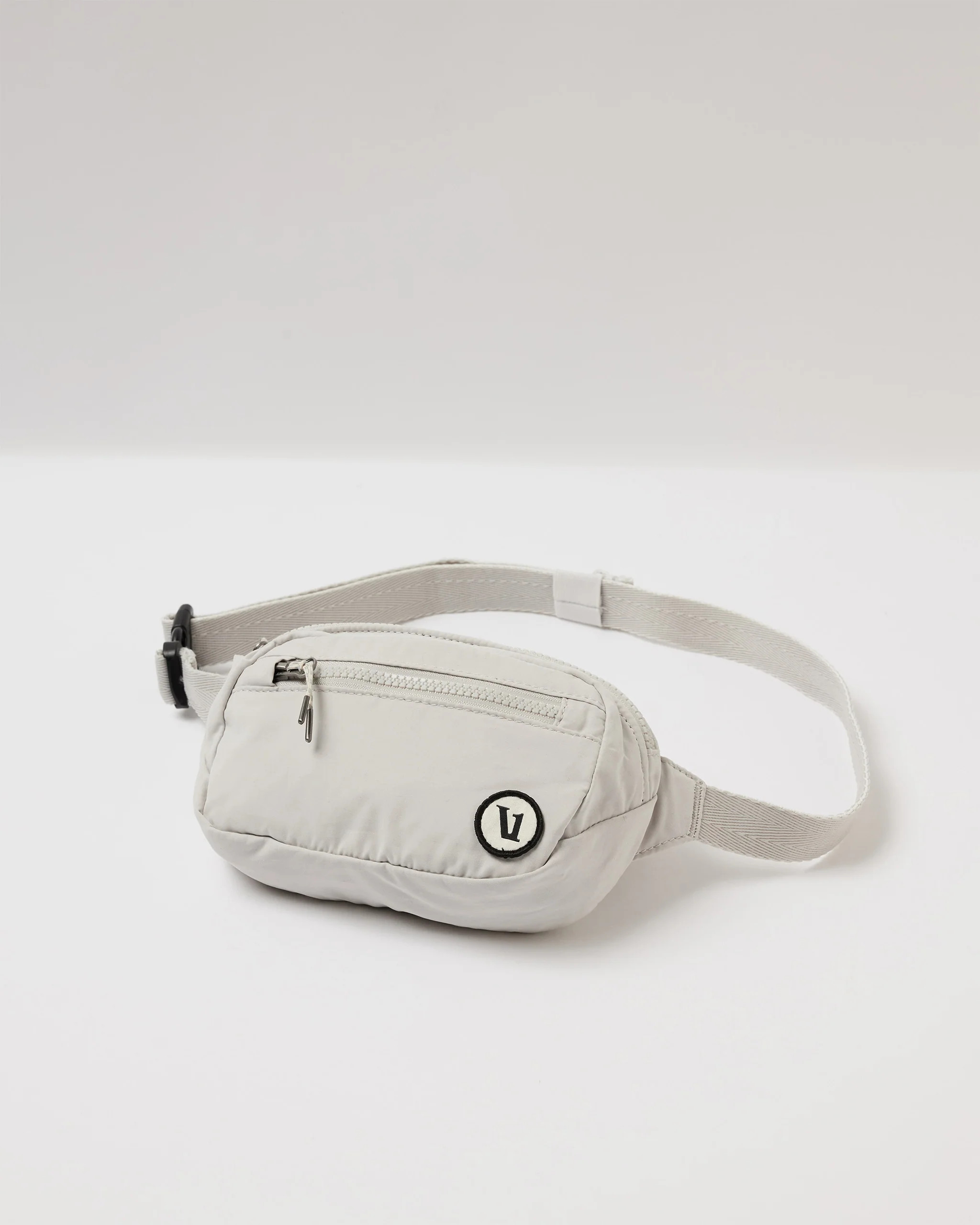 Vuori Hip Pack | Salt Hip Pack | Vuori Clothing | Vuori Clothing (US & Canada)