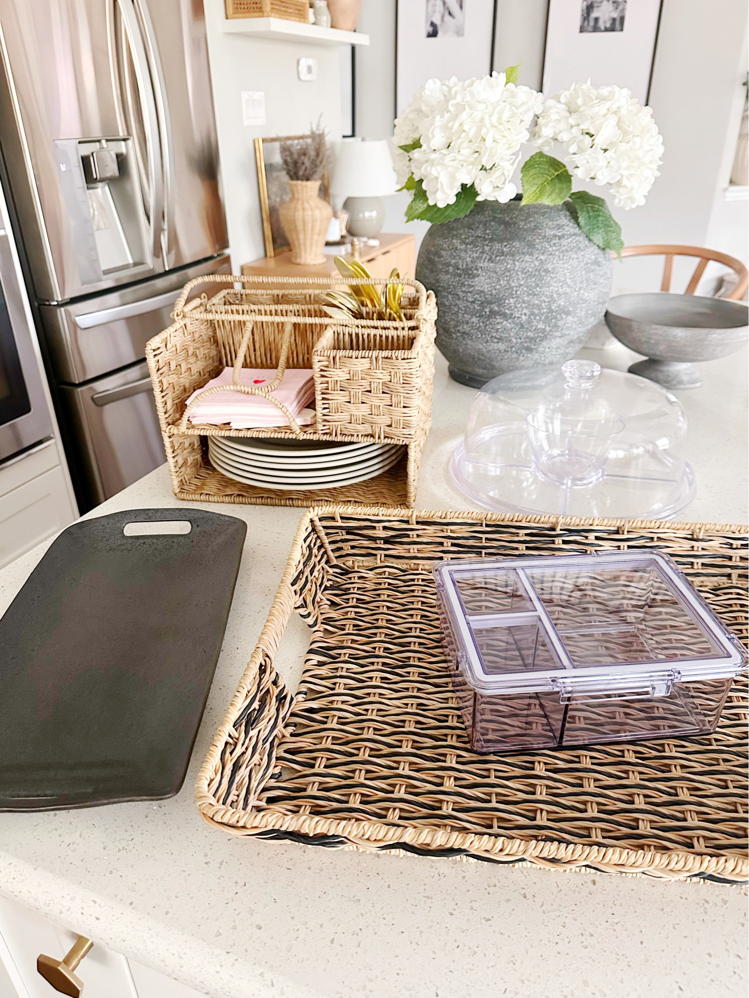 #walmartpartner @walmart home finds under $20 🙌 

I’m loving these finds for outdoor entertaining! #walmarthome 

#LTKhome #LTKSeasonal