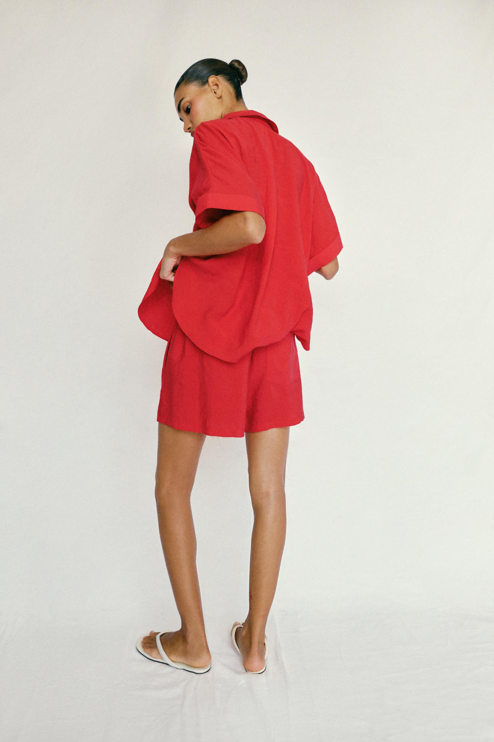 SHORT SLEEVE FLOWING SHIRT | Zara UK