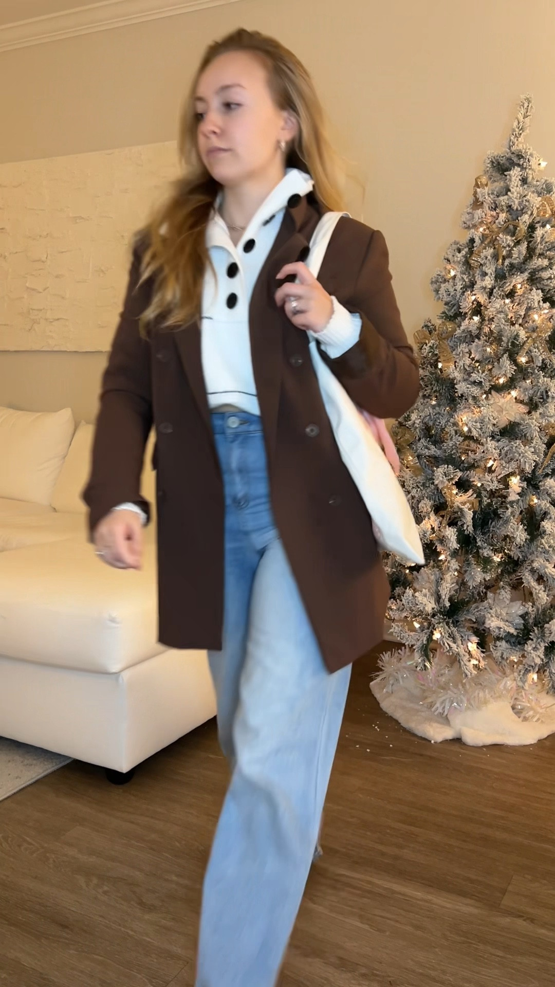 Work fit 

#LTKSeasonal #LTKGiftGuide #LTKfindsunder100