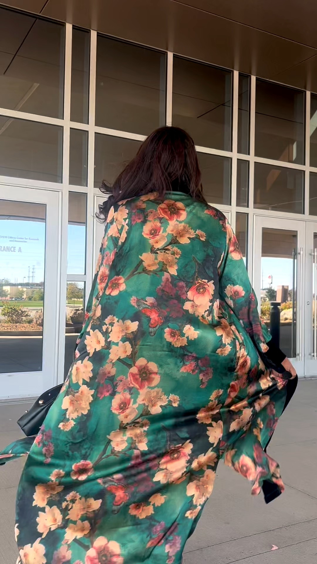 In love with absolutely gorgeous kimono that I have styled for a date night! The quality and design of this kimono is unmatched and can definitely see me styling in so many different ways. I am linking this and some of my other favs #kimono #fashionfinds #datenight #fashionover40 #midsizefashion

#LTKOver40 #LTKMidsize #LTKStyleTip