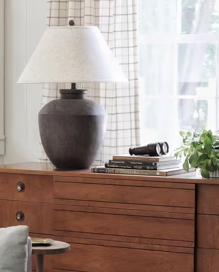 Brown 30-inch Vintage Resin Urn Table Lamp | Rugs USA