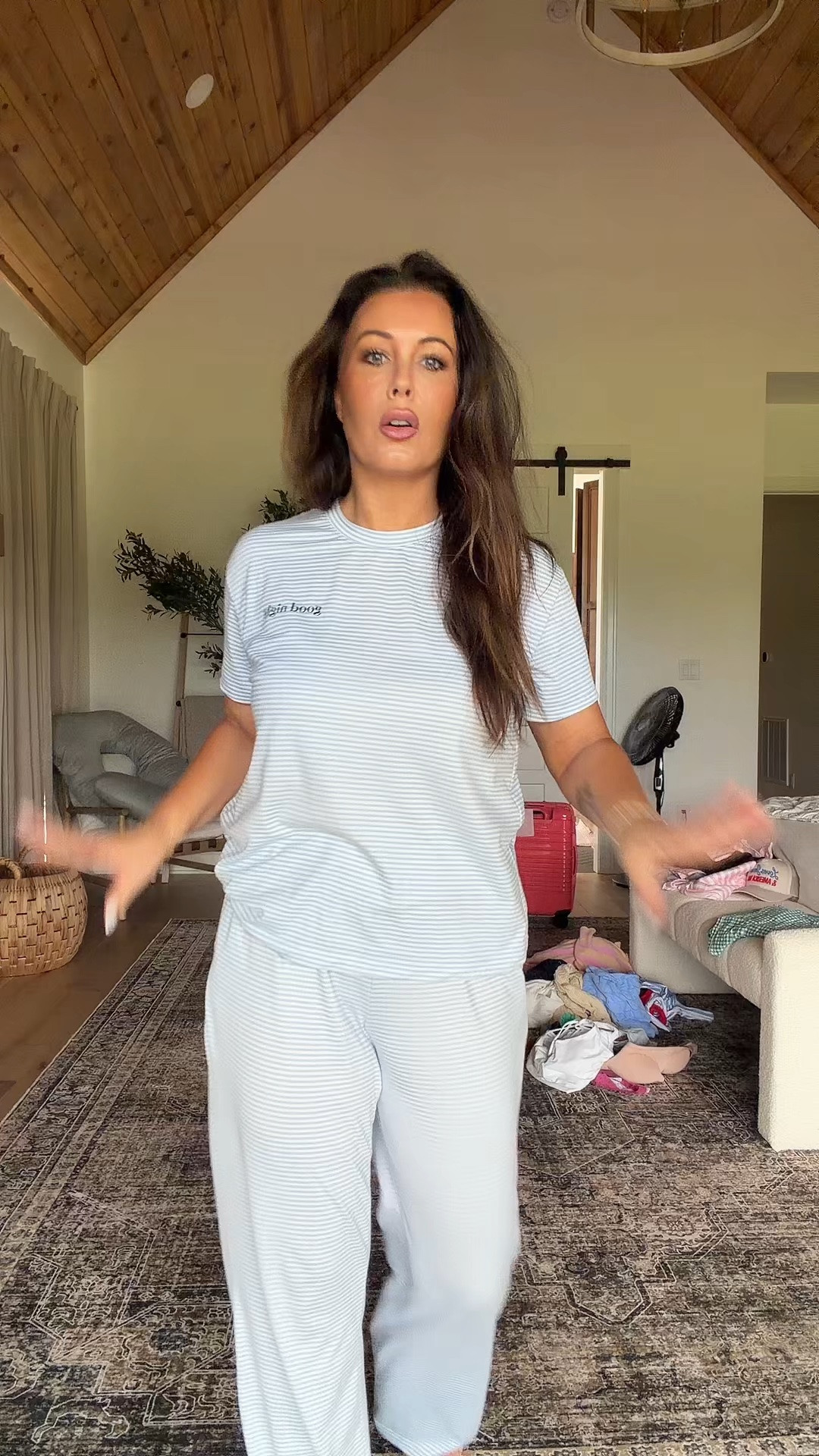 Comfy but make it cute 🤍 This barrel leg jumpsuit is the kind of outfit you’ll throw on for errands, airport days, coffee runs, or cozy days at home and still feel put together. SO soft, ridiculously comfy, and an easy one-and-done outfit 👏✨

 #LTKStyle #AmazonFashion #ComfyStyle #TravelOutfit #ErrandOutfit #CasualStyle #CozyFits

#LTKmomlife #LTKootd #LTKdayinmylife
