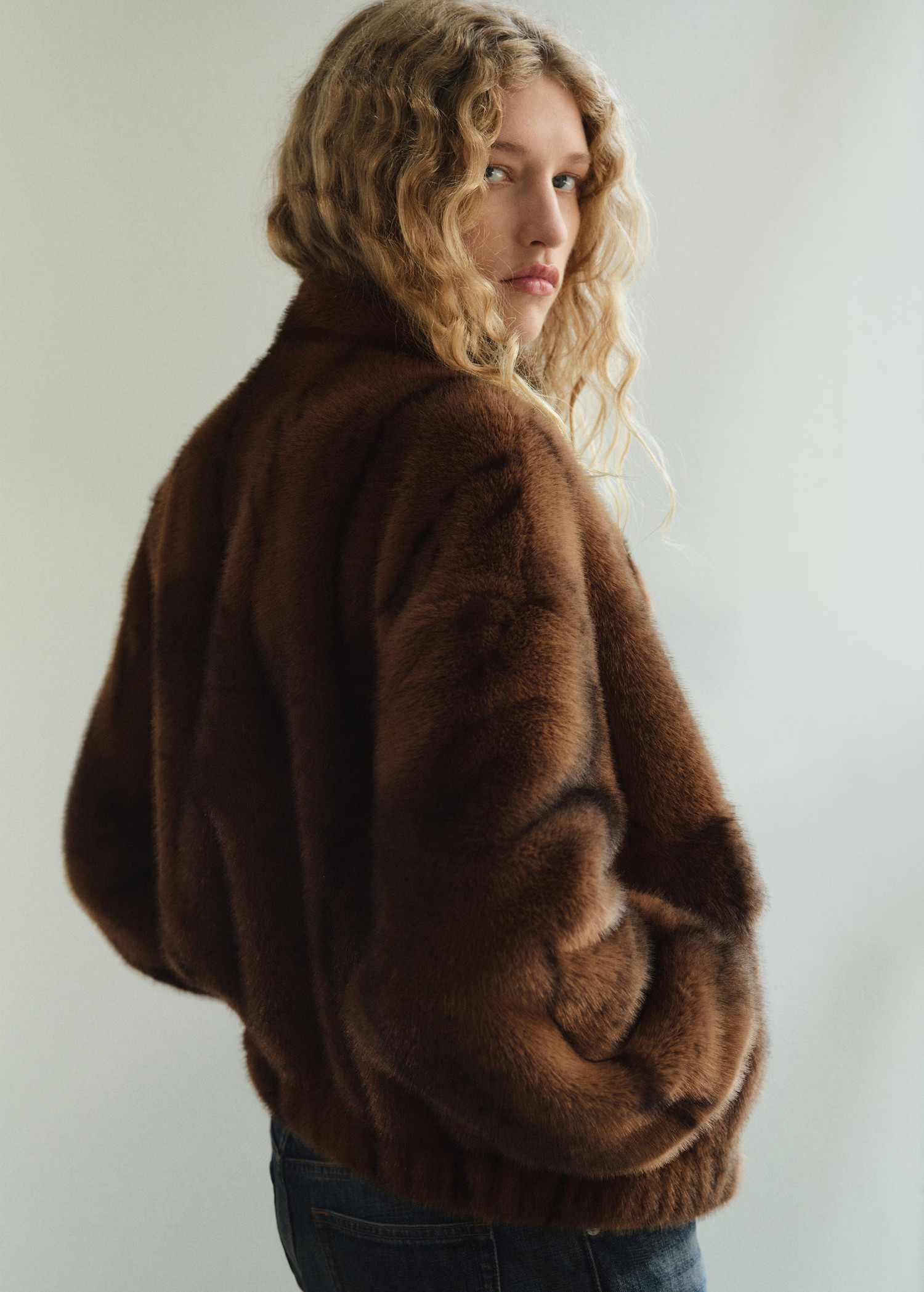 Faux-fur jacket with pockets - Women | MANGO USA | Mango (US/MX/AU)