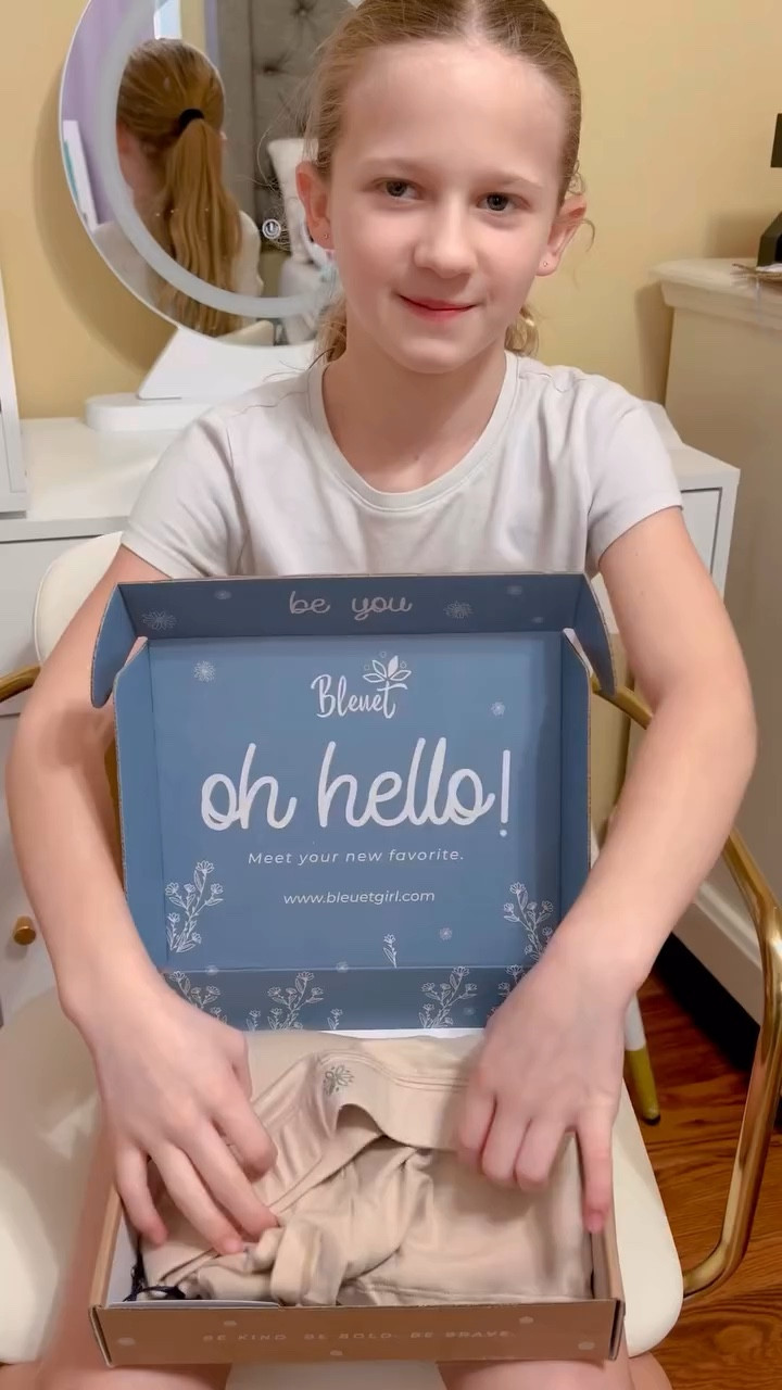 Soft, breathable, and made from bamboo… 

The bamboo Petal Bra + Tumble Shorts from @bleuetgirl is officially a new favorite in our house.

#bleuetgirl #bleuetgirlambassador #girlbra #bamboobra #tumbleshorts