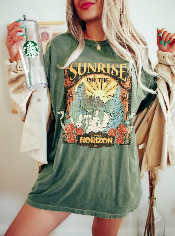 Sunshine on the Horizon Tee Sun Graphic Tee Sun T-shirt Boho - Etsy | Etsy (US)