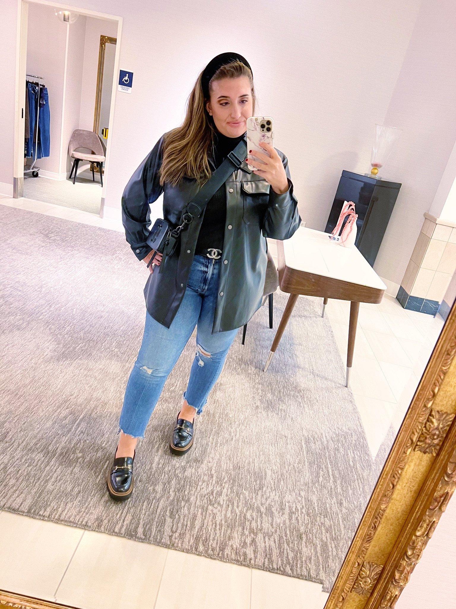 Fall, fall outfits, fall style, faux leather, loafer style, snapshot bag 