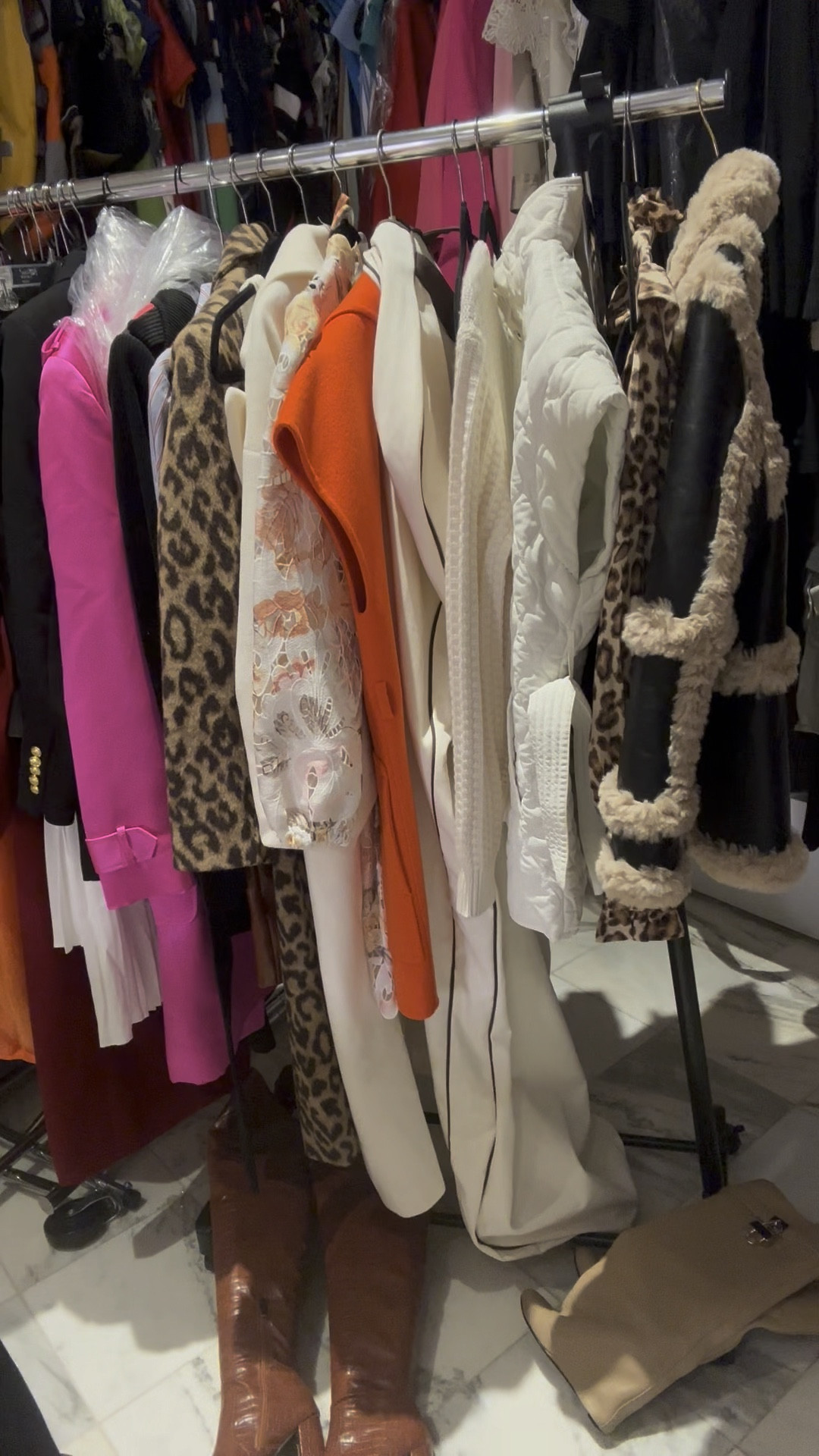 Getting outfits ready for a Park City visit! 
Is anyone else ready for a little snow? ❄️

This cooler weather is welcome right now here in AL! Bringing fall leaves and cozy along with fresh fall and winter fashion. Winter wardrobe update is easy with these gorgeous wool hats...a perfect way to accessorize your winter wardrobe. 

I haven't been to our home in Park City in over a year due to our renovation in Bham and miss it! I want to go for a wintery visit bc it's been so warm here in Bham...and it's Nov!! Need cold weather ASAP. These gorg fedora hats just arrived; so excited to take these on my upcoming trip! 

Elegance with an Edge. A perfect way to update your style for your Fall & Winter Wardrobe. 

Luxe hats by @ericjavits linked in my LTK shop. Check out more of Eric Javits styles and shop directly from my LTK...Also linked in my bio. 

#ad #ericjavits #luxuryhats

Additional hashtags in comments: 
#winterhats #fallhats #fedorahats
#fallfashiontrends #winterfashiontrends
#winterwardrobe #cozyvibesonly


#LTKOver40 #LTKStyleTip #LTKHoliday