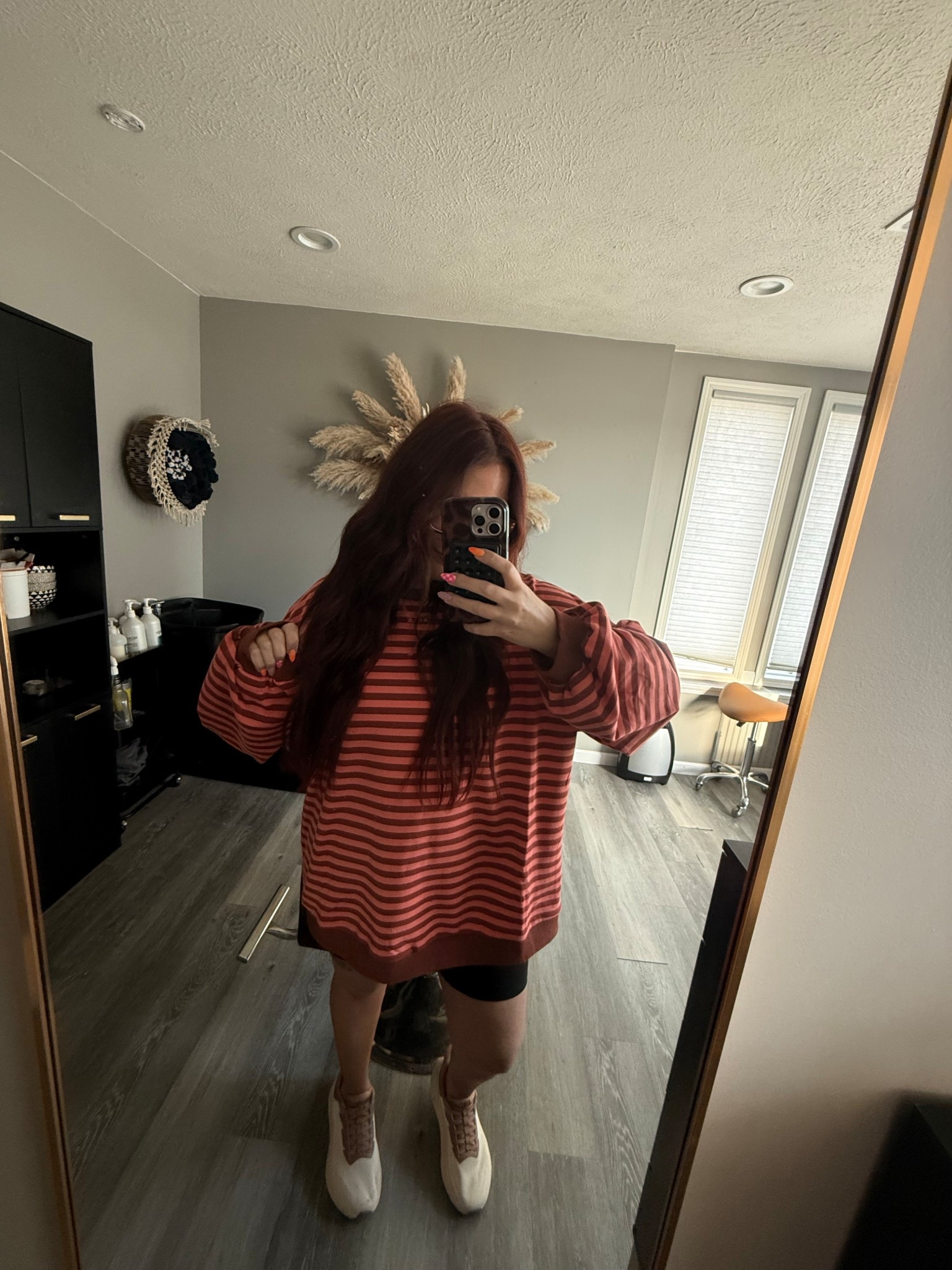 A comfy salon day 🤭

#LTKMidsize #LTKootd