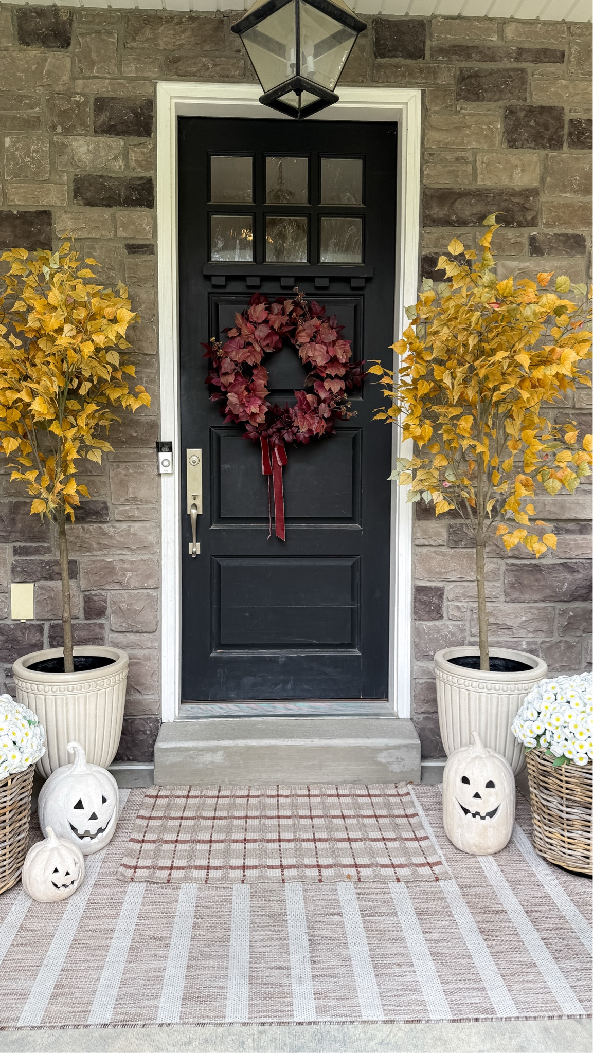 My front porch is giving me SO much joy right now.

Home Decor / Decorating on a Budget / Target Home / Halloween Decor / Front Porch / Fall / Patio / Refresh / Home / Fall Decor

#LTKFindsUnder100 #LTKHome #LTKFindsUnder50
